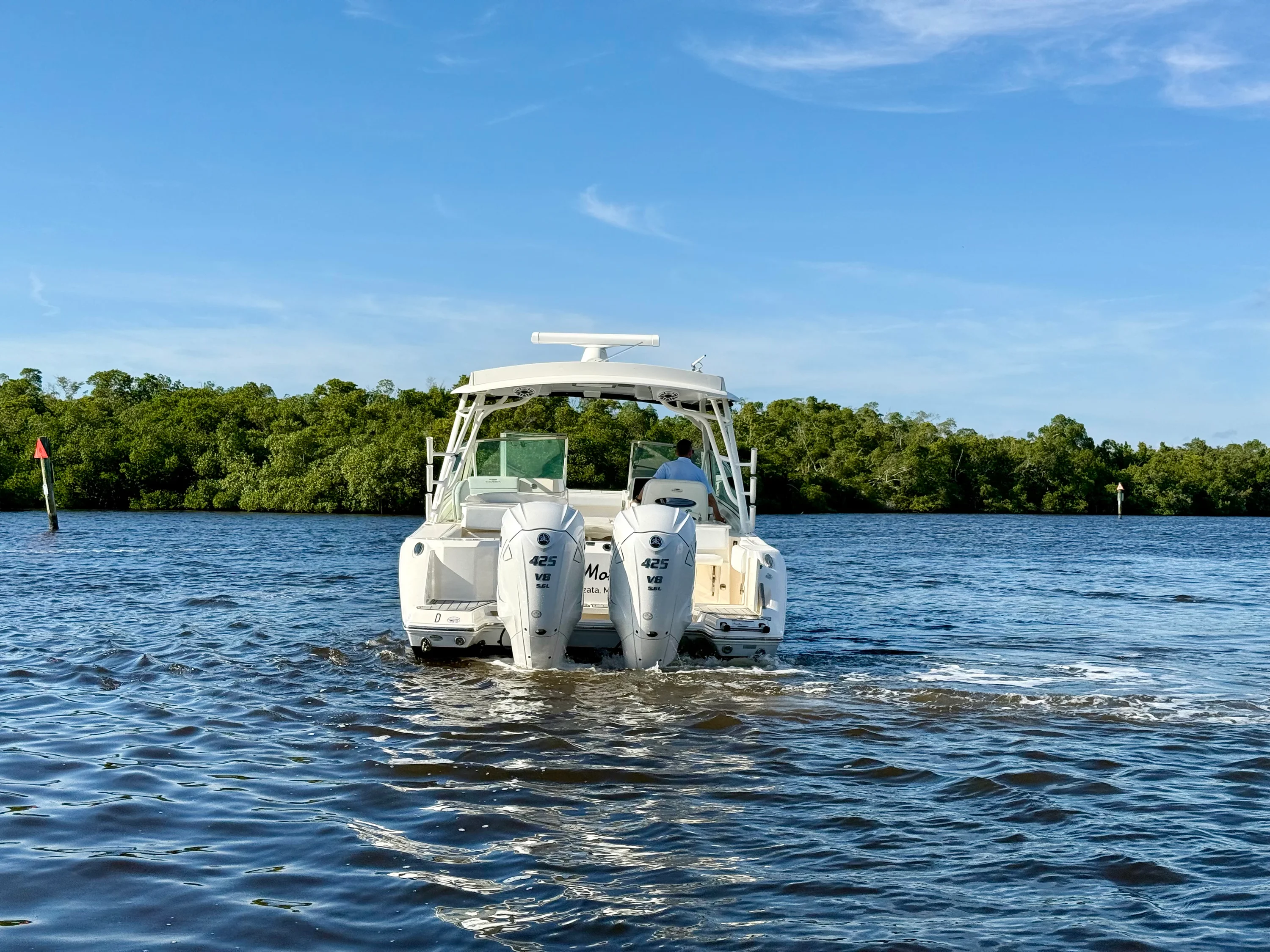 2022 Cobia 330 DUAL CONSOLE Image Thumbnail #6