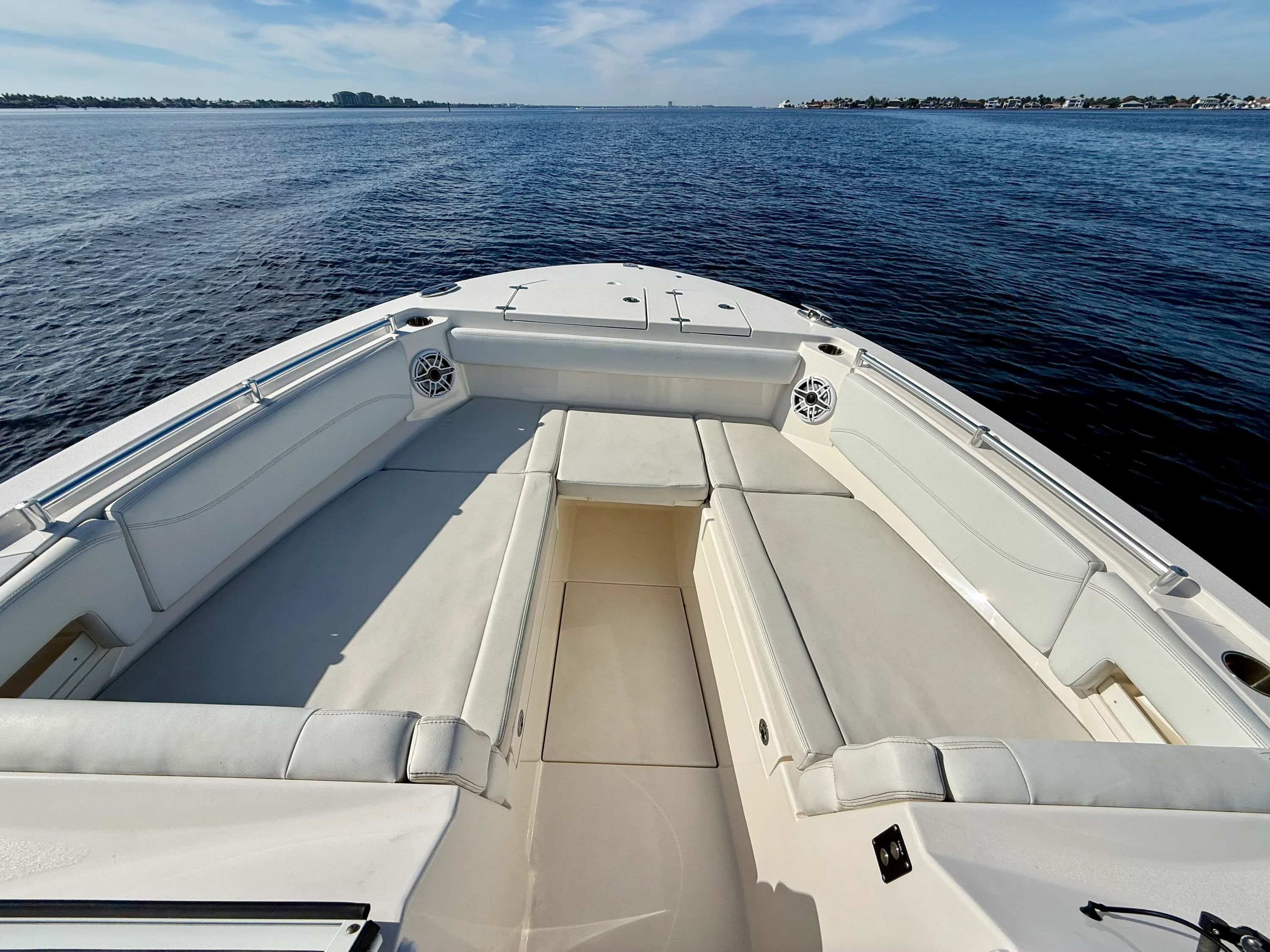 2022 Cobia 330 DUAL CONSOLE Image Thumbnail #51