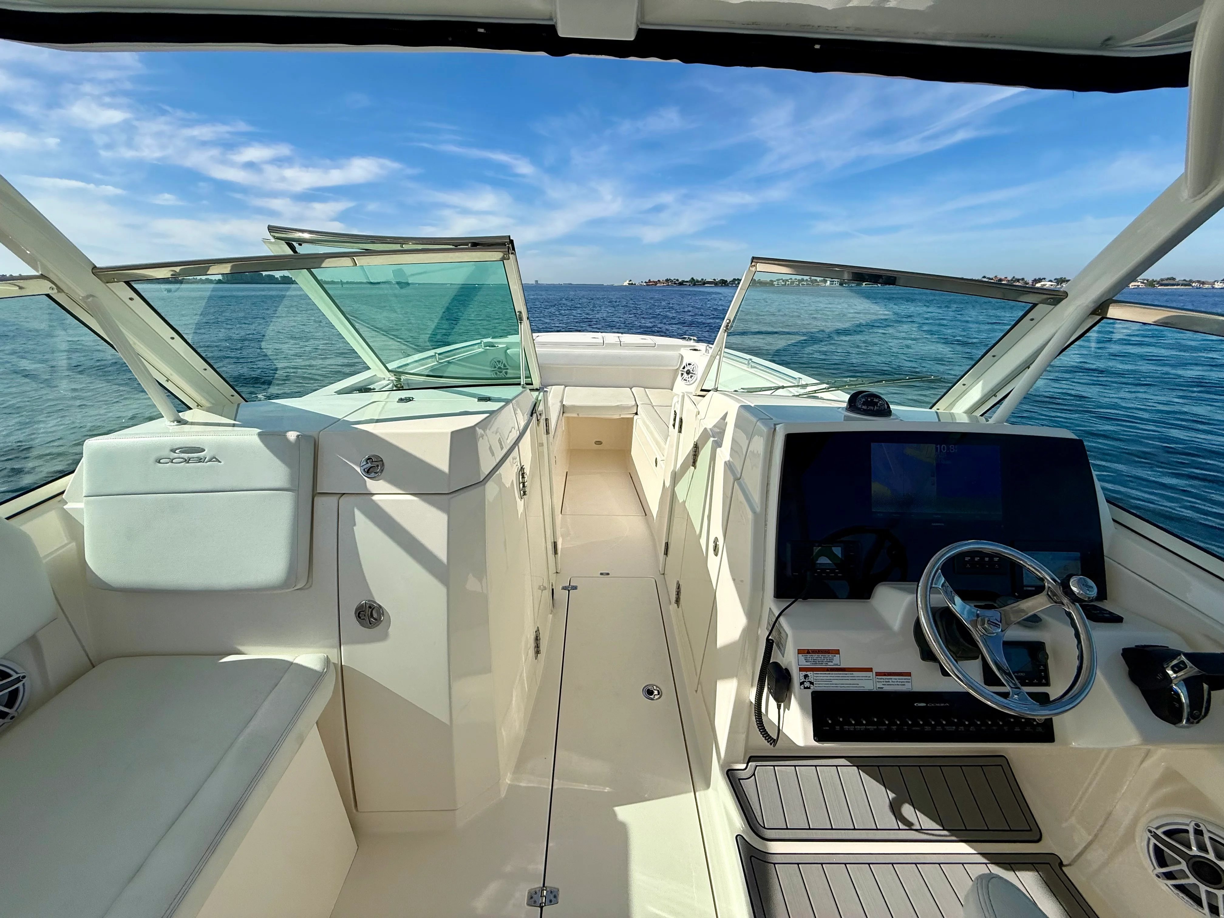 2022 Cobia 330 DUAL CONSOLE Image Thumbnail #46
