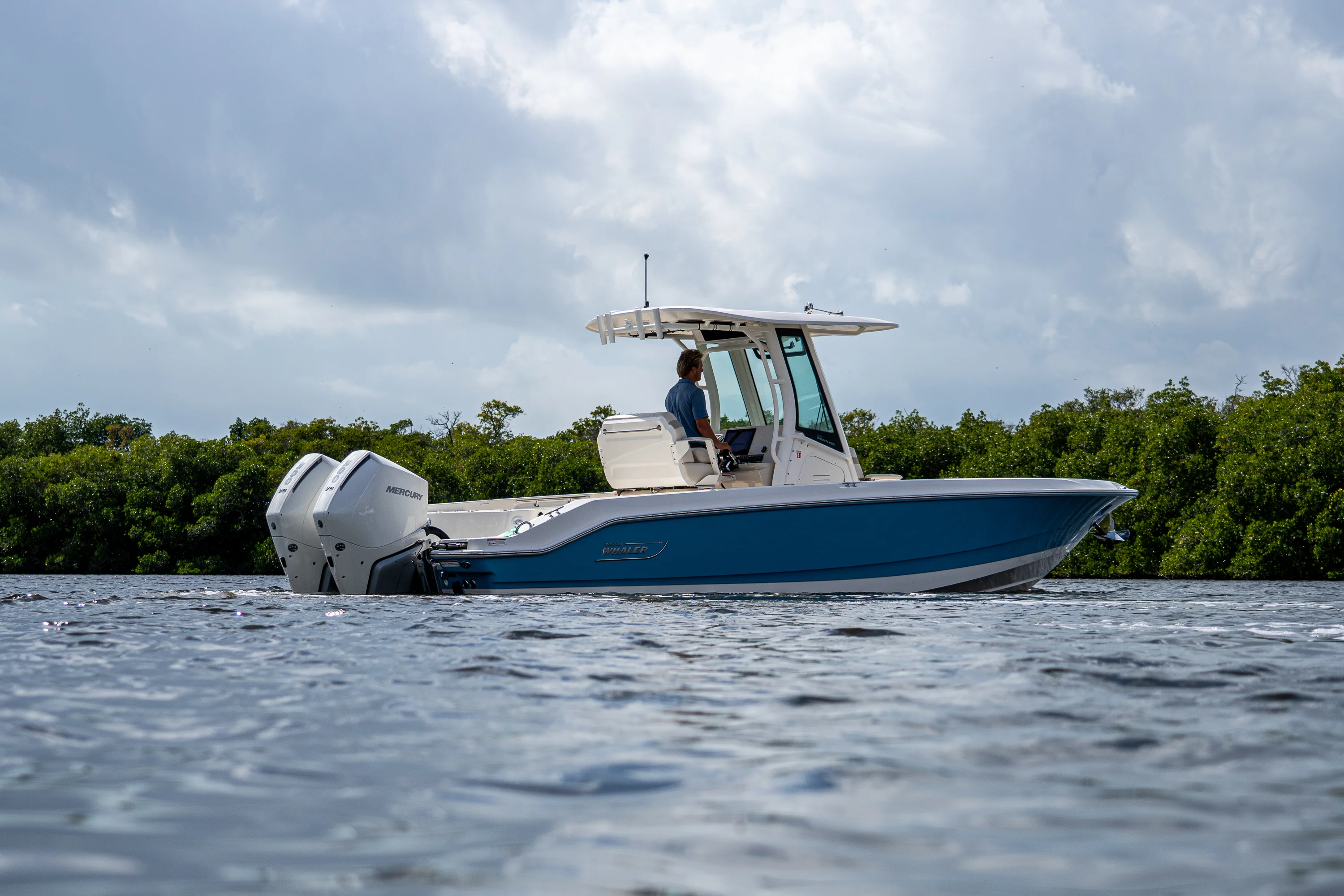 2026 Boston Whaler 280 Dauntless Image Thumbnail #3