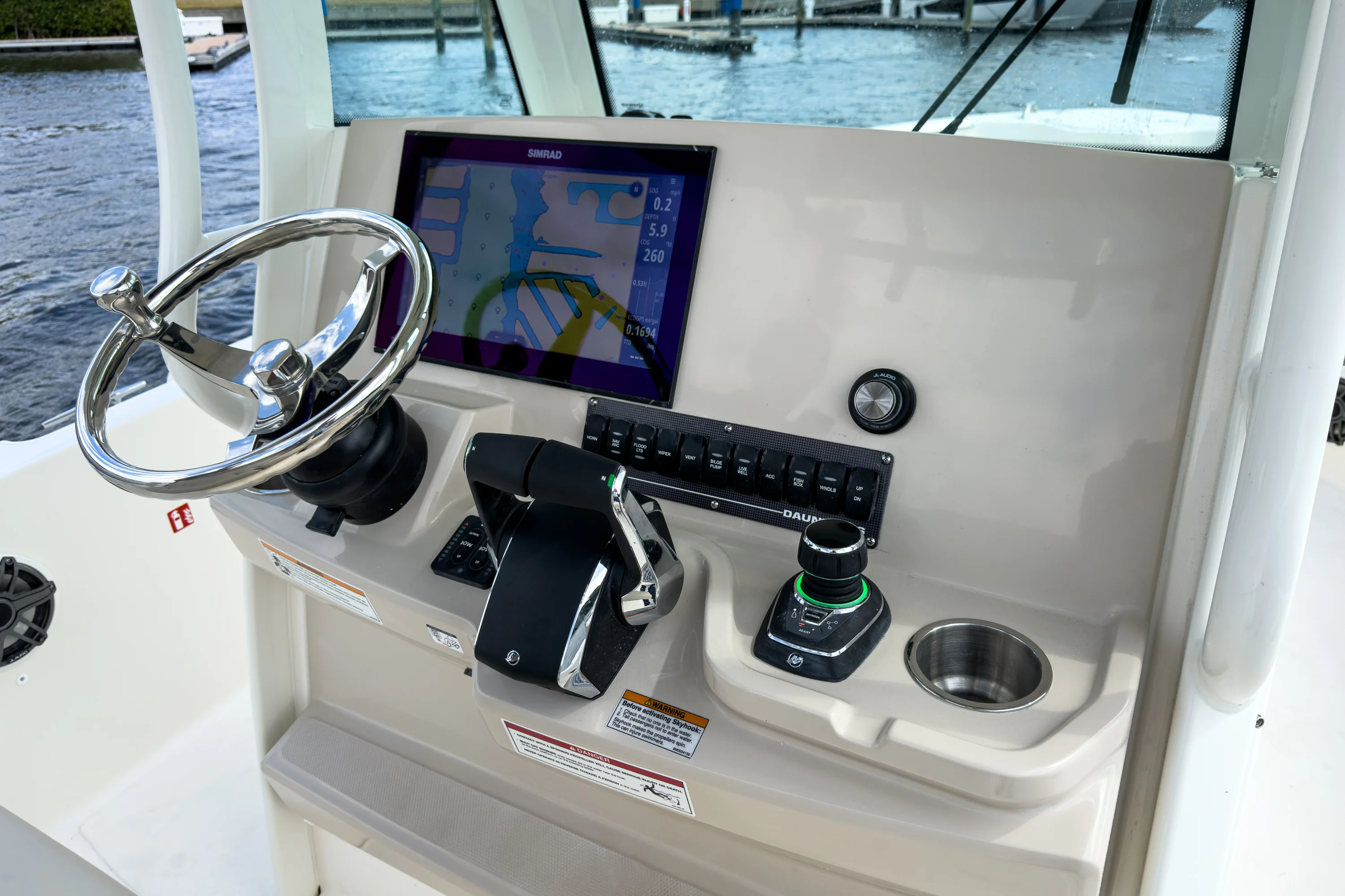 2026 Boston Whaler 280 Dauntless Image Thumbnail #7