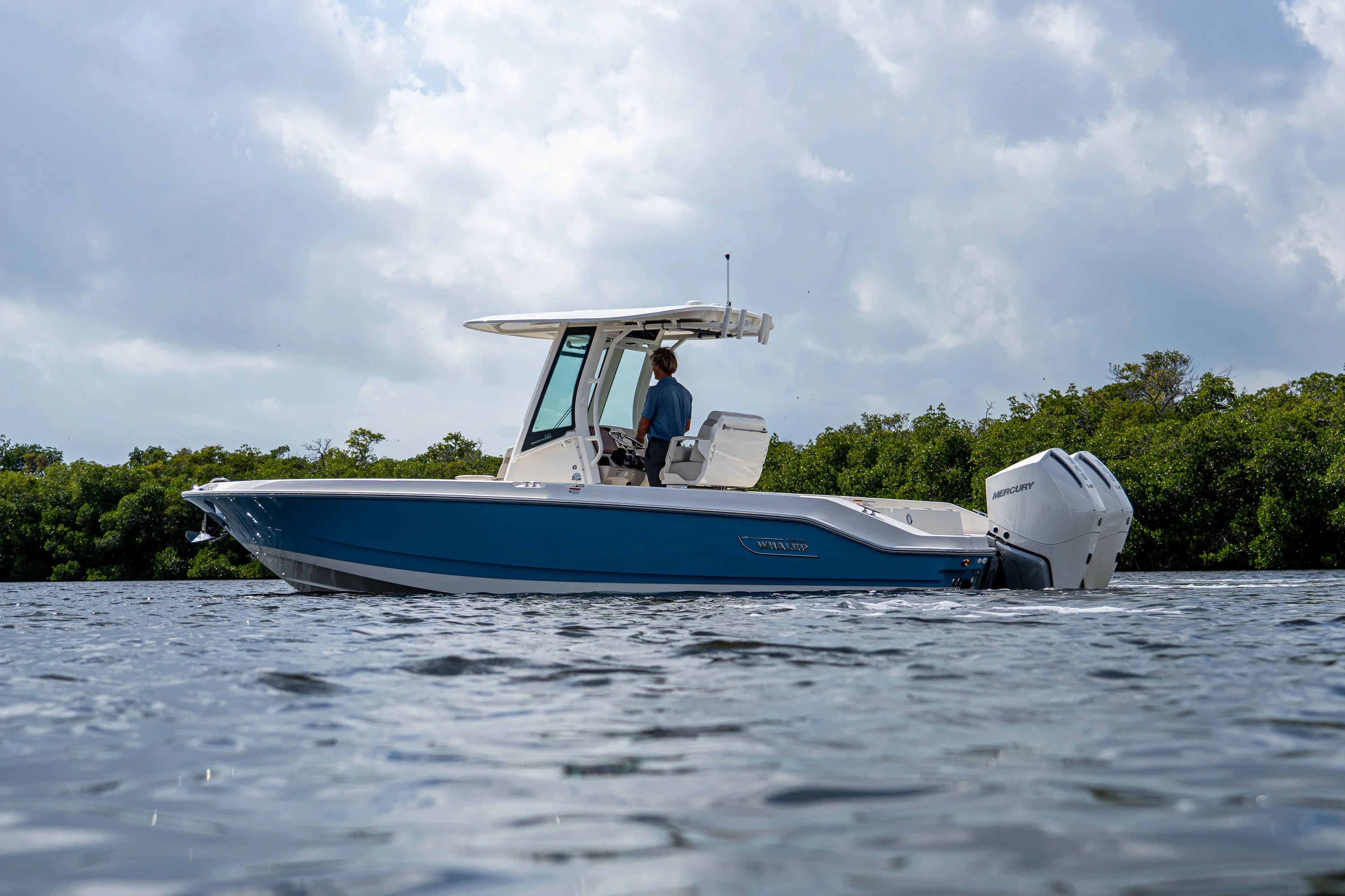 2026 Boston Whaler 280 Dauntless Image Thumbnail #25