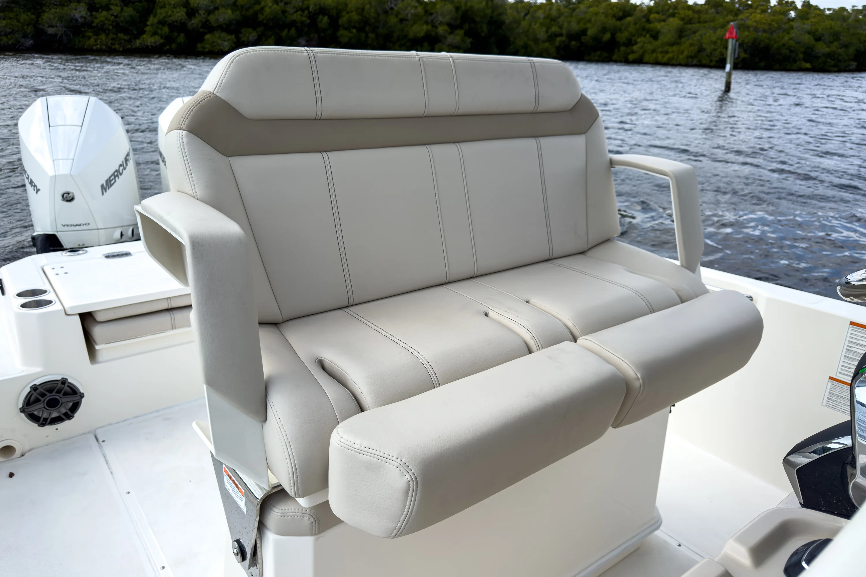 2026 Boston Whaler 280 Dauntless Image Thumbnail #10