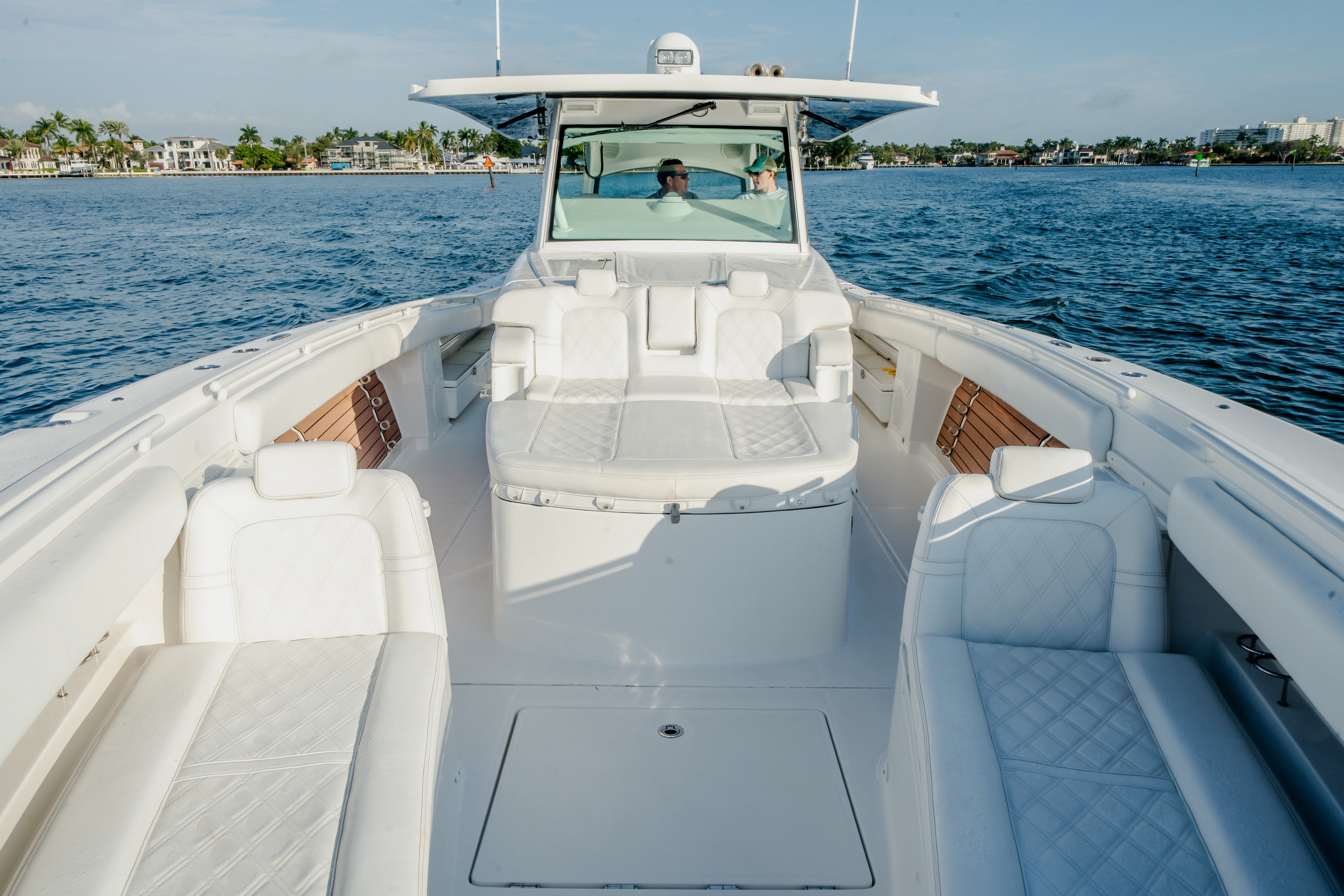 2020 HCB 53 Suenos Image Thumbnail #57