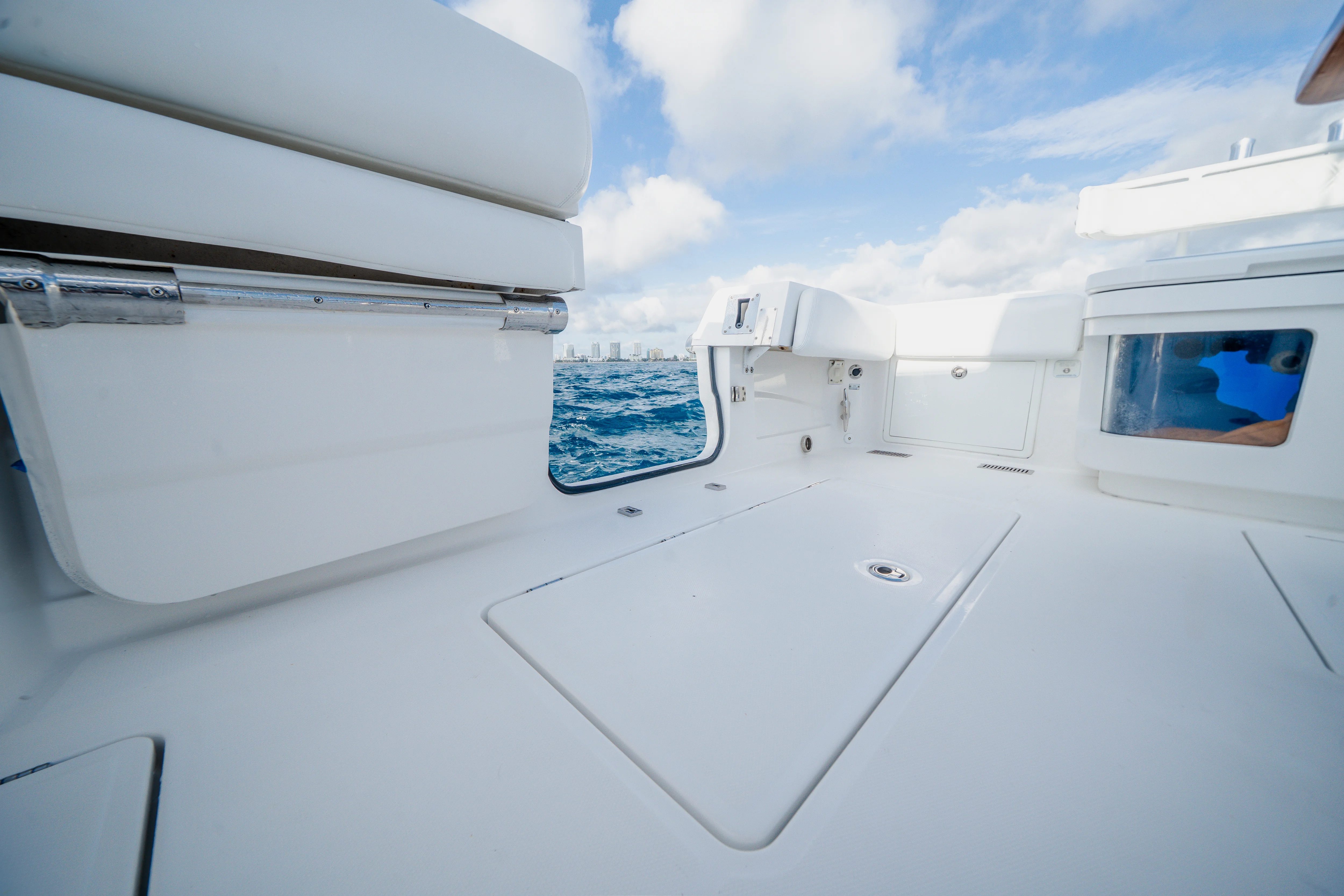 2020 HCB 53 Suenos Image Thumbnail #18