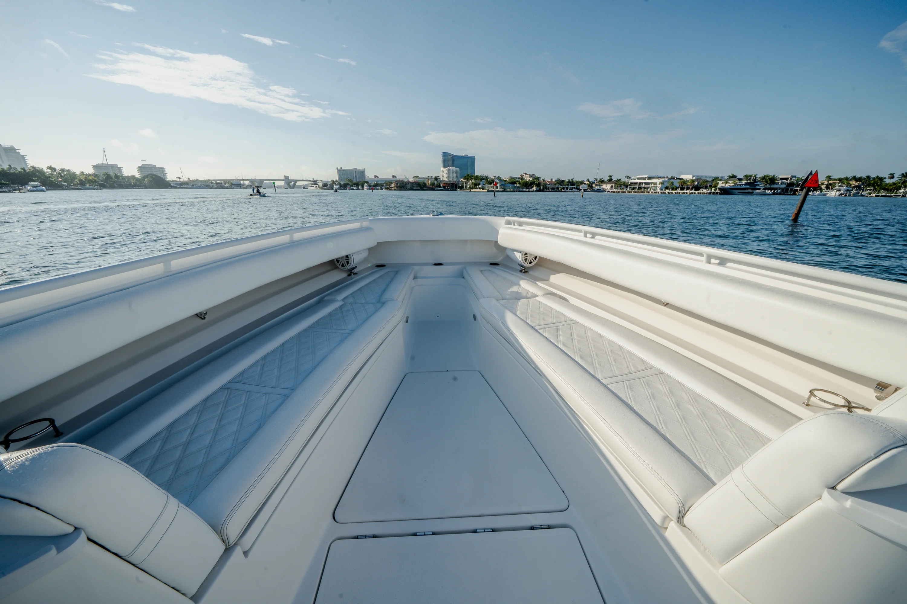 2020 HCB 53 Suenos Image Thumbnail #55