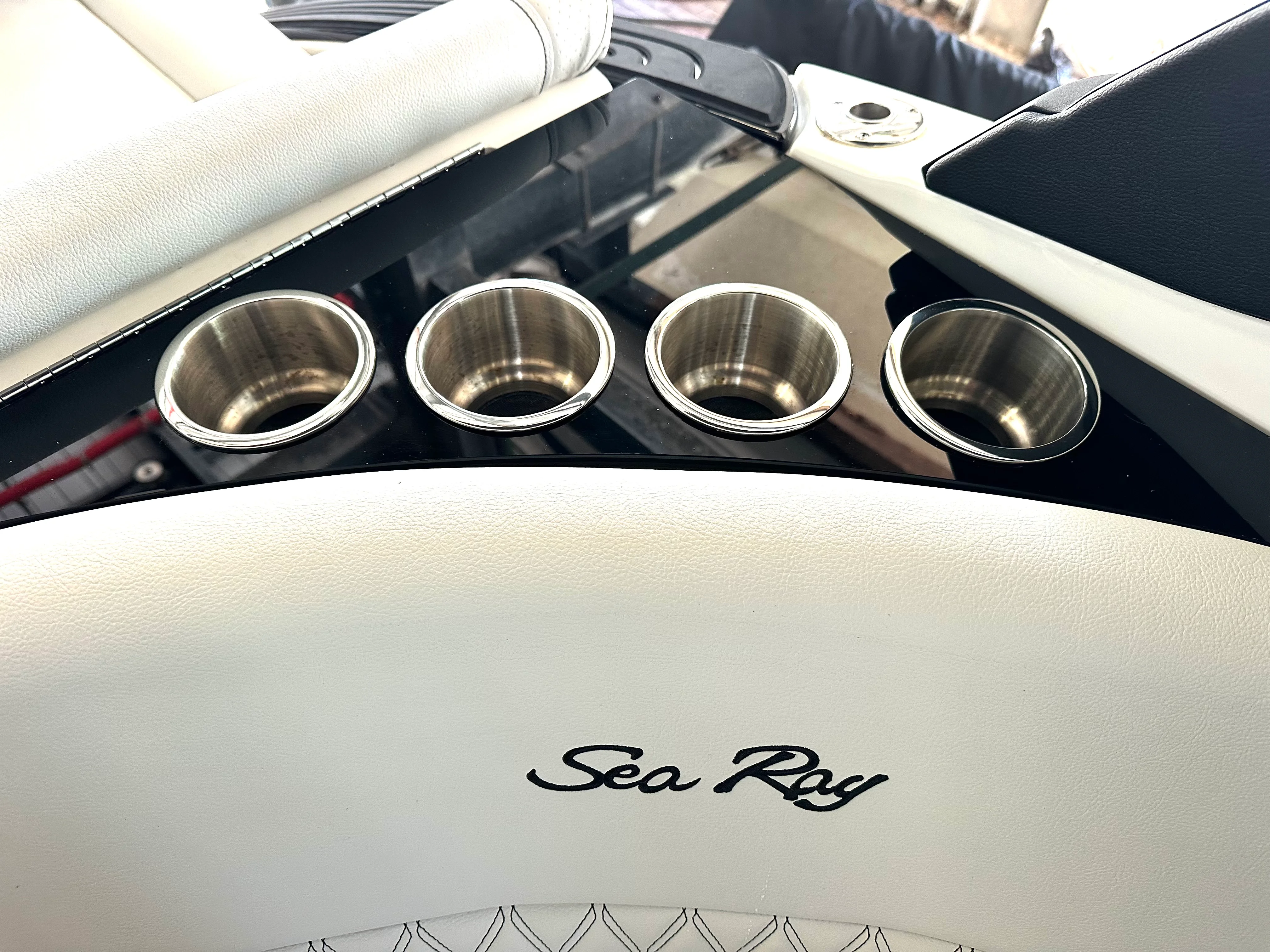 2024 Sea Ray 260 SLX OB Image Thumbnail #26