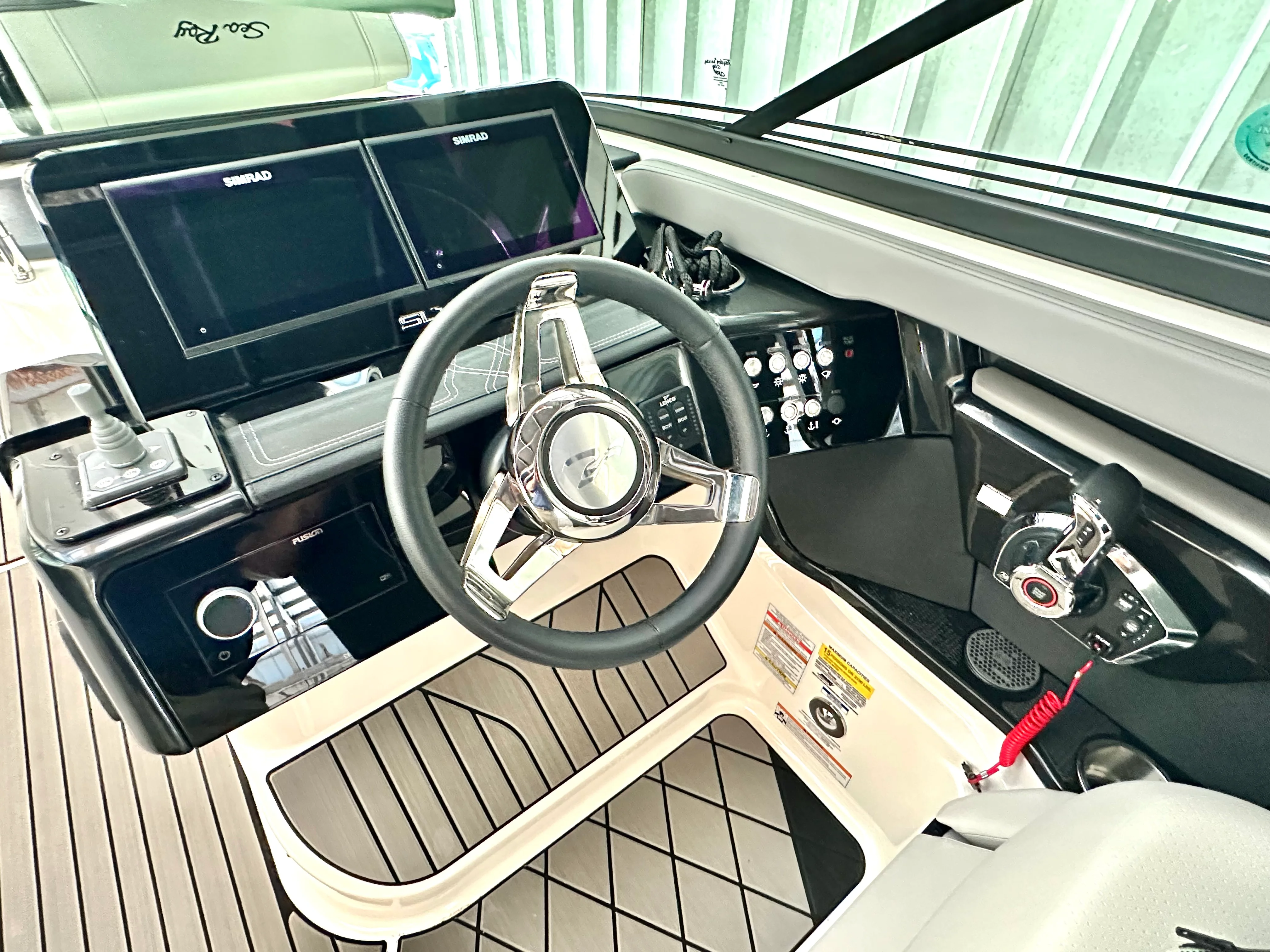 2024 Sea Ray 260 SLX OB Image Thumbnail #9