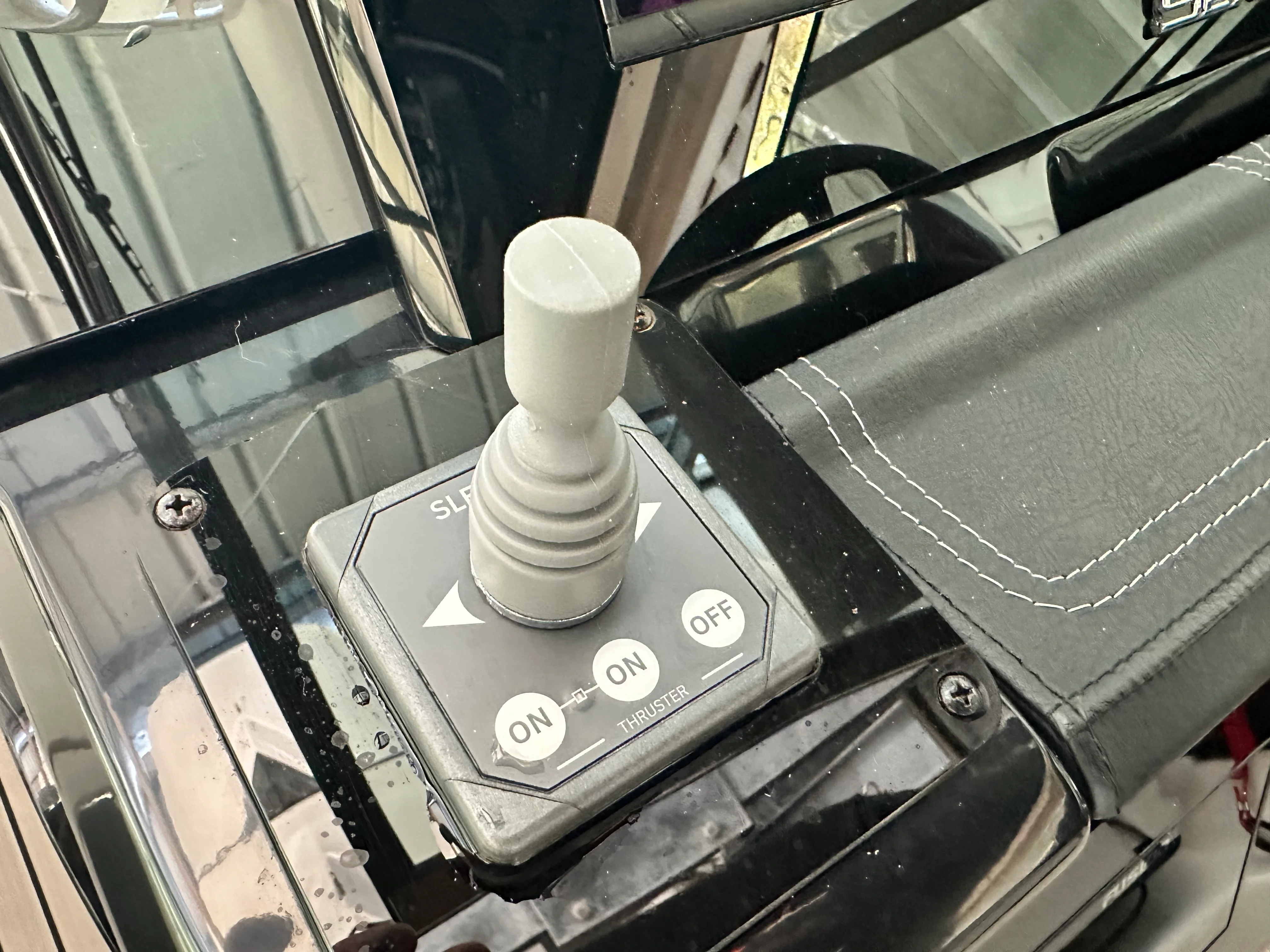 2024 Sea Ray 260 SLX OB Image Thumbnail #10