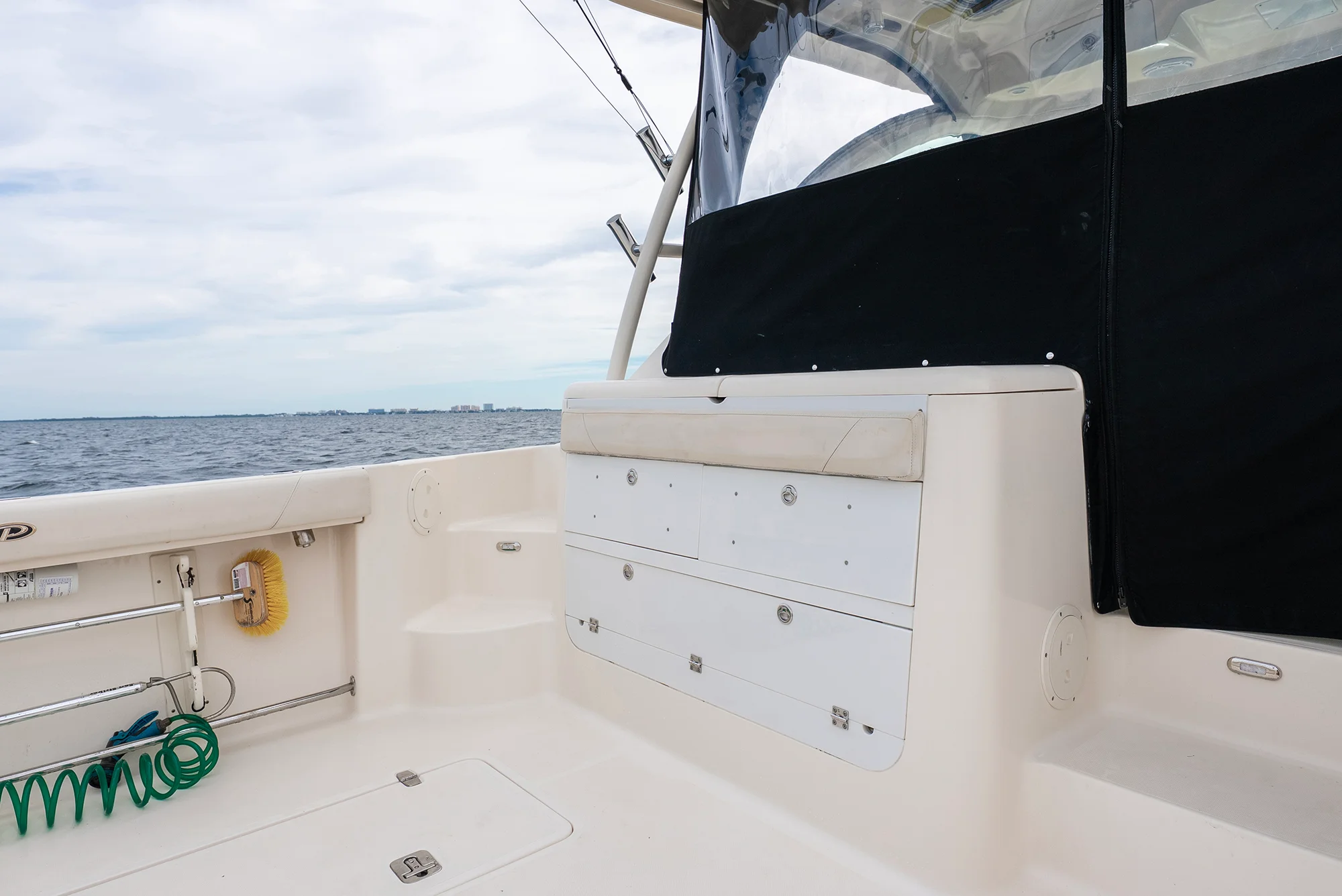 2012 Pursuit 345 OFFSHORE Image Thumbnail #30