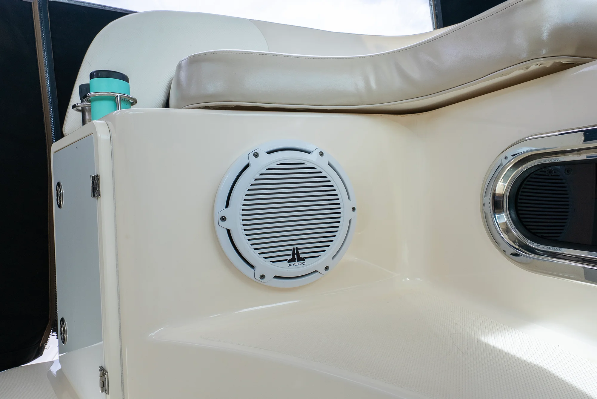 2012 Pursuit 345 OFFSHORE Image Thumbnail #57