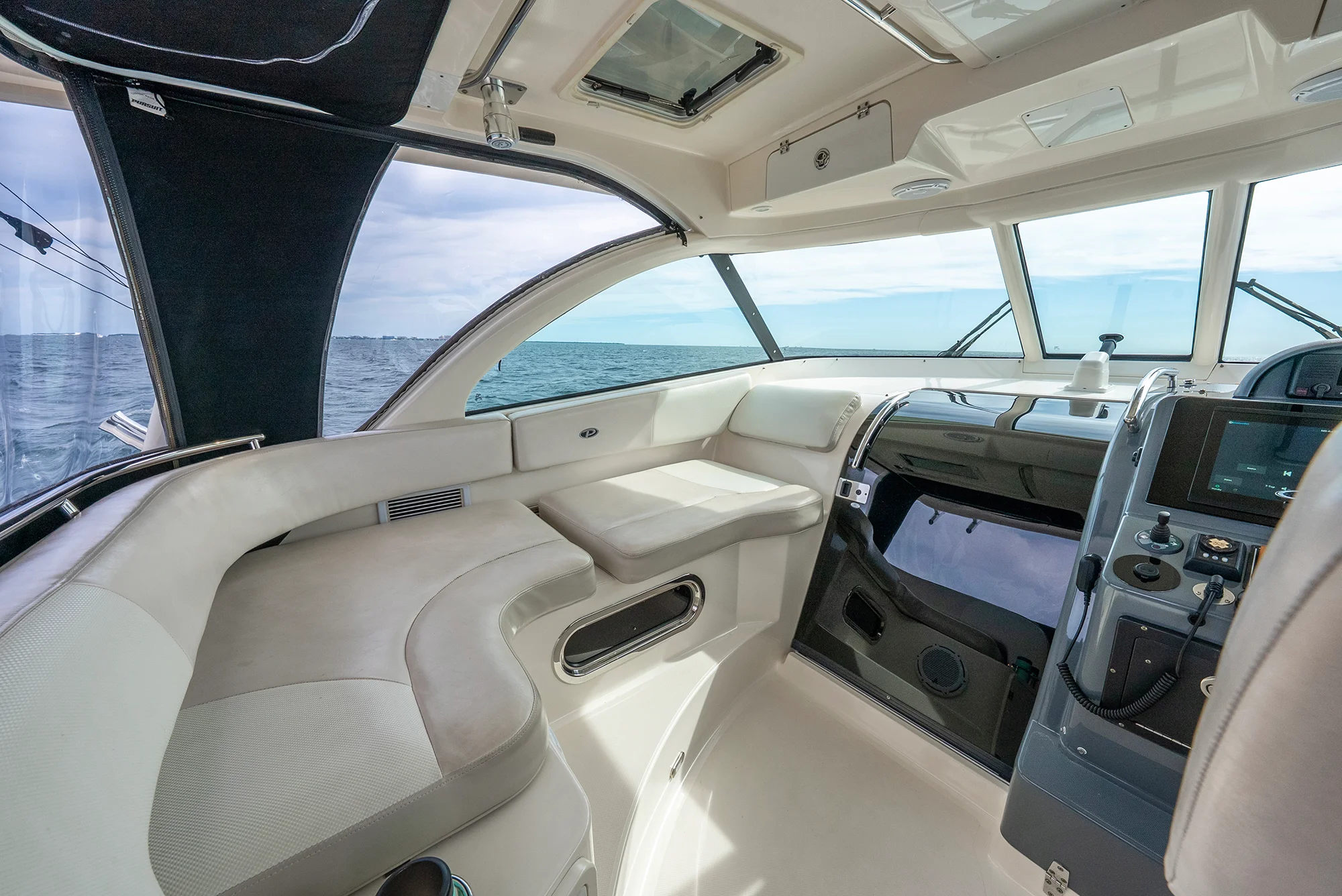 2012 Pursuit 345 OFFSHORE Image Thumbnail #58