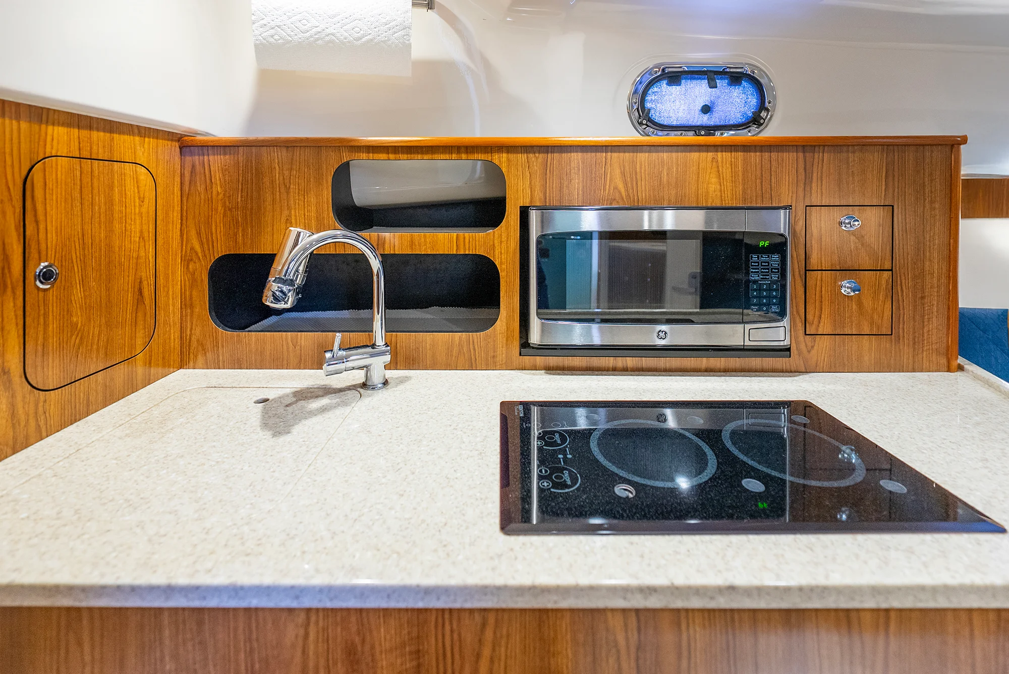 2012 Pursuit 345 OFFSHORE Image Thumbnail #65