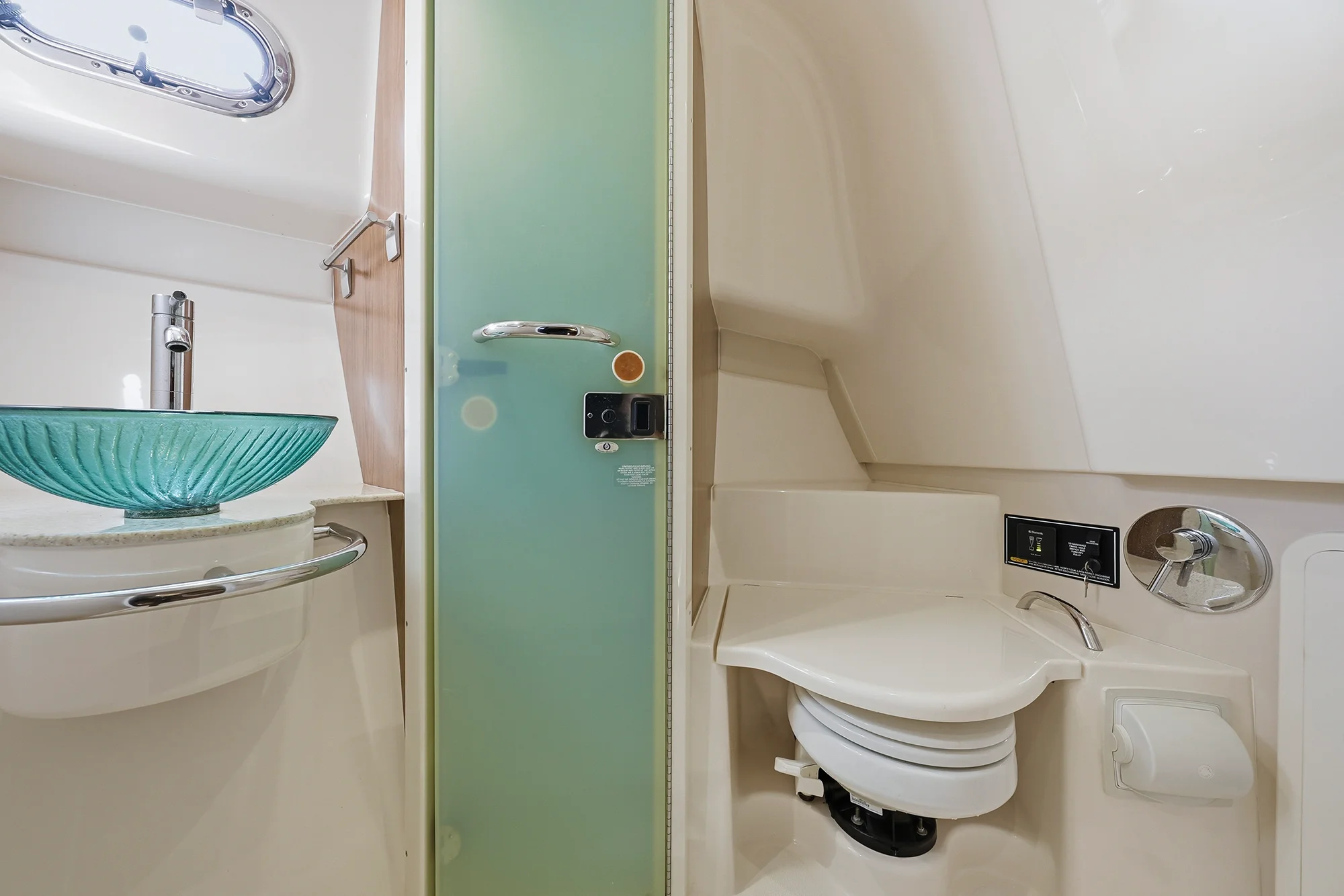 2012 Pursuit 345 OFFSHORE Image Thumbnail #60