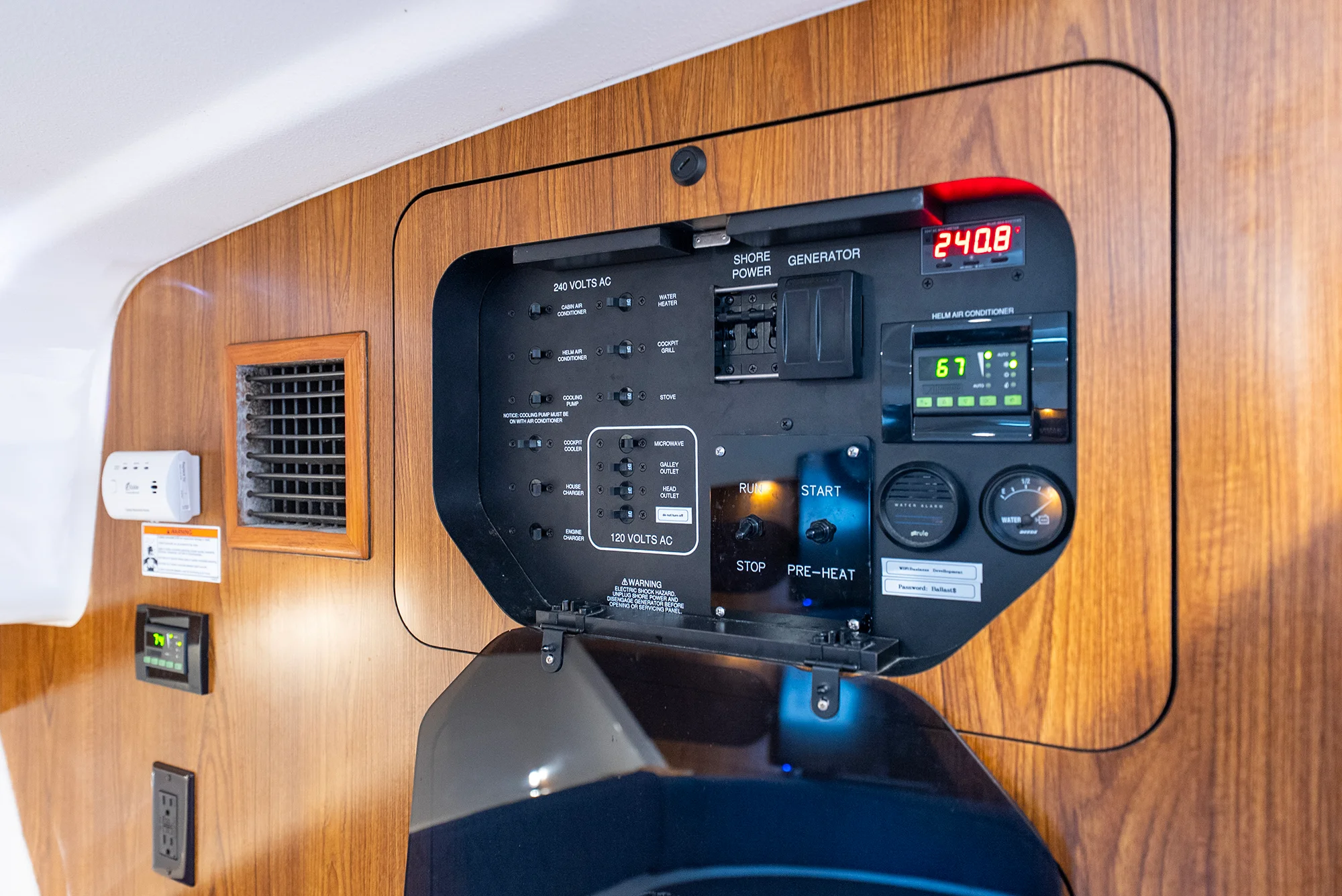 2012 Pursuit 345 OFFSHORE Image Thumbnail #70