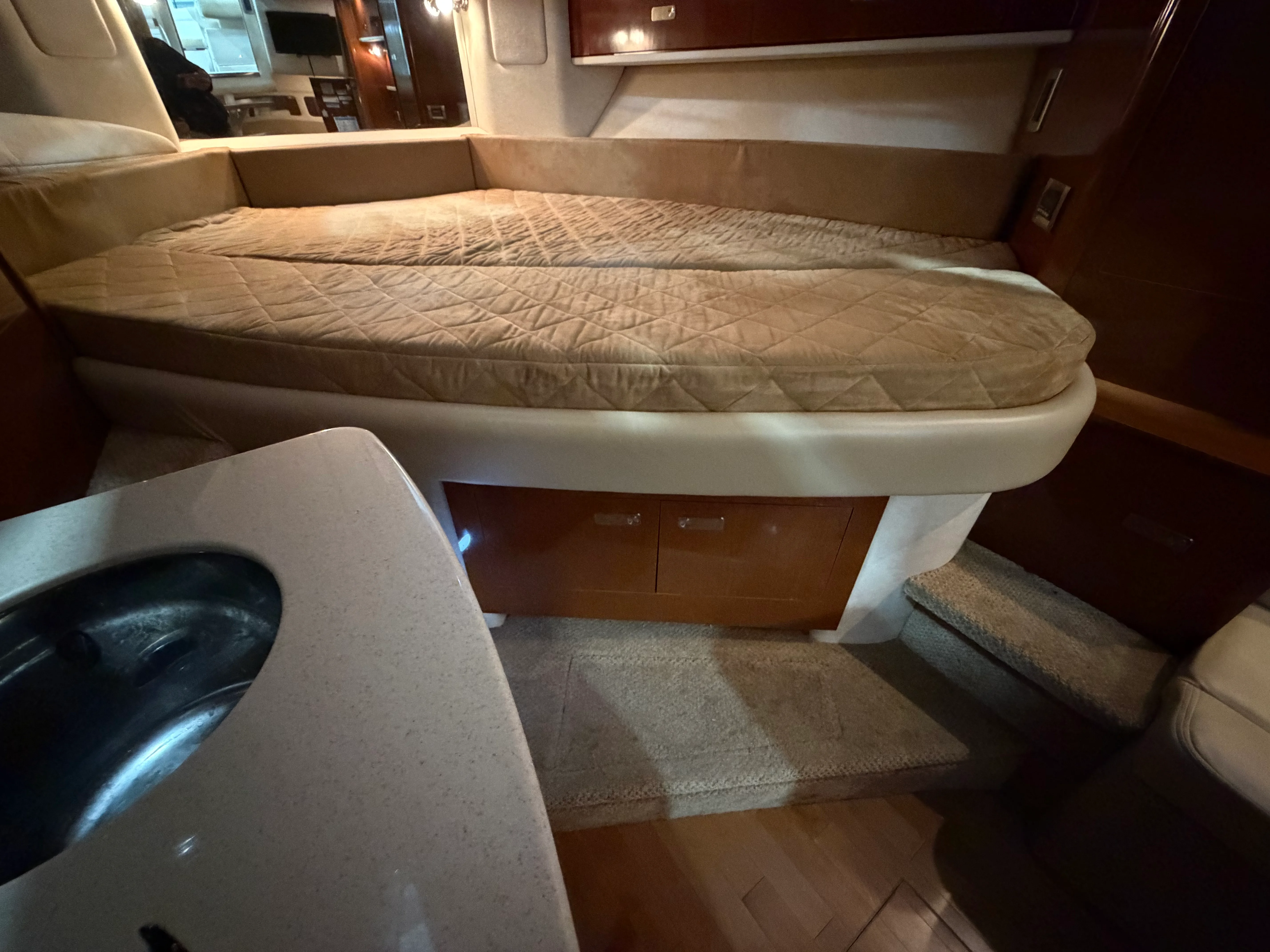 2010 Sea Ray 330 SUNDANCER Image Thumbnail #16