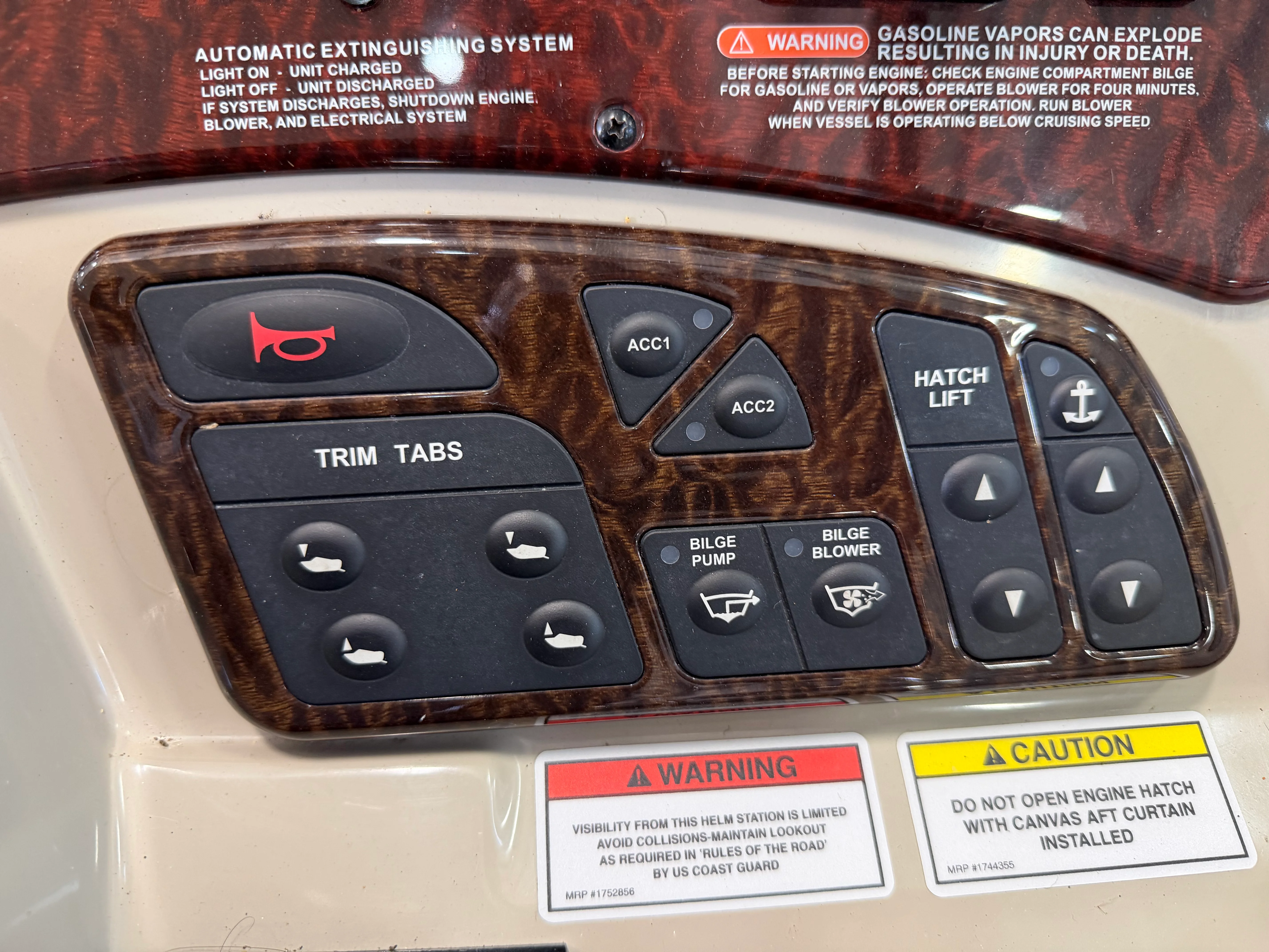 2010 Sea Ray 330 SUNDANCER Image Thumbnail #14