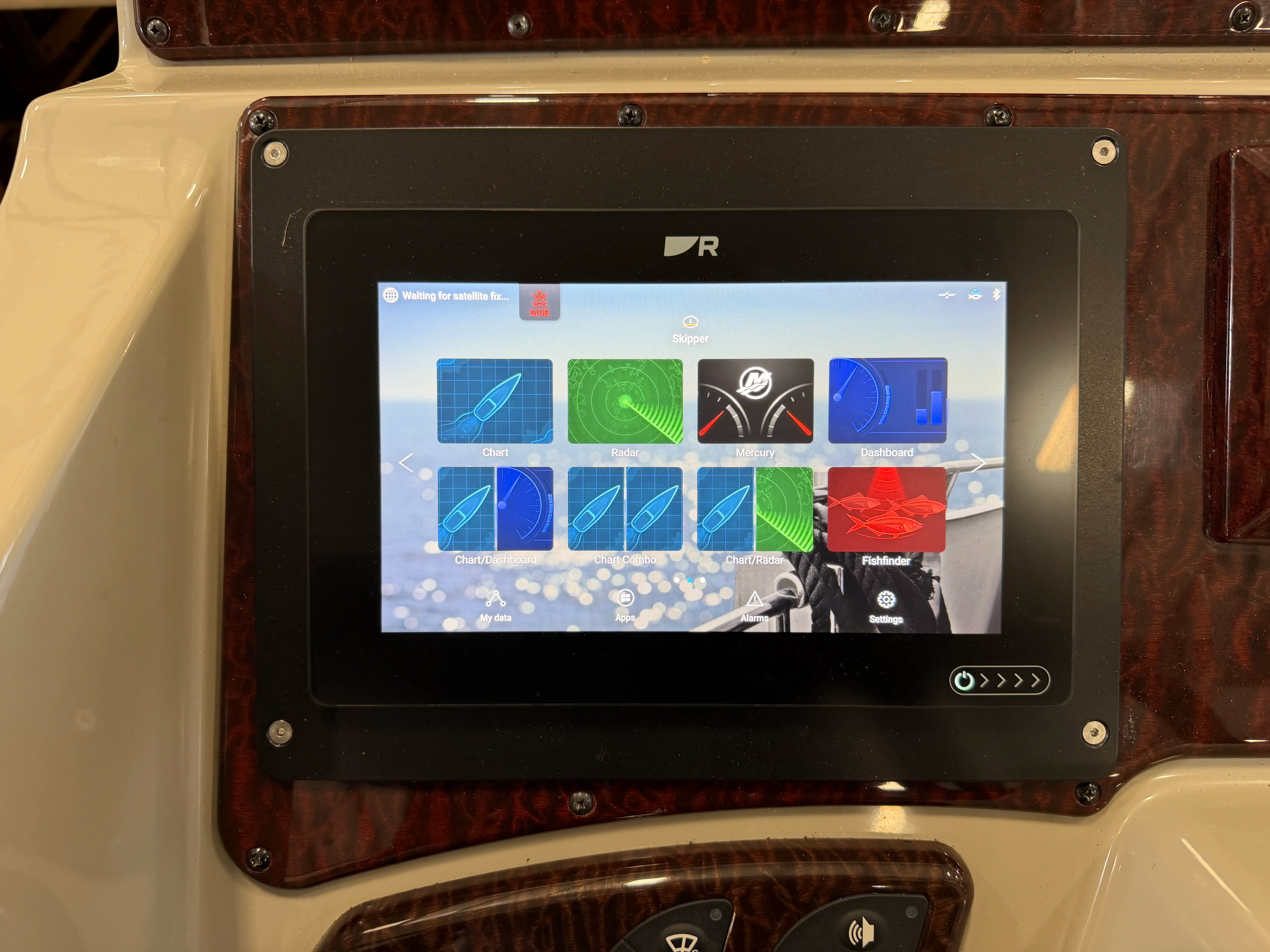 2010 Sea Ray 330 SUNDANCER Image Thumbnail #5