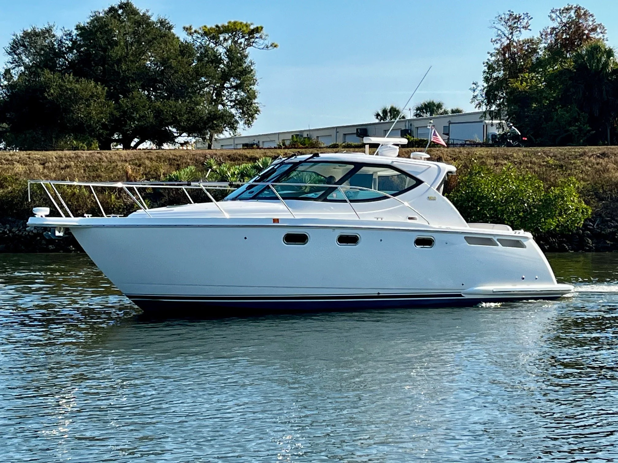 2011 Tiara Yachts SOVRAN Image Thumbnail #4