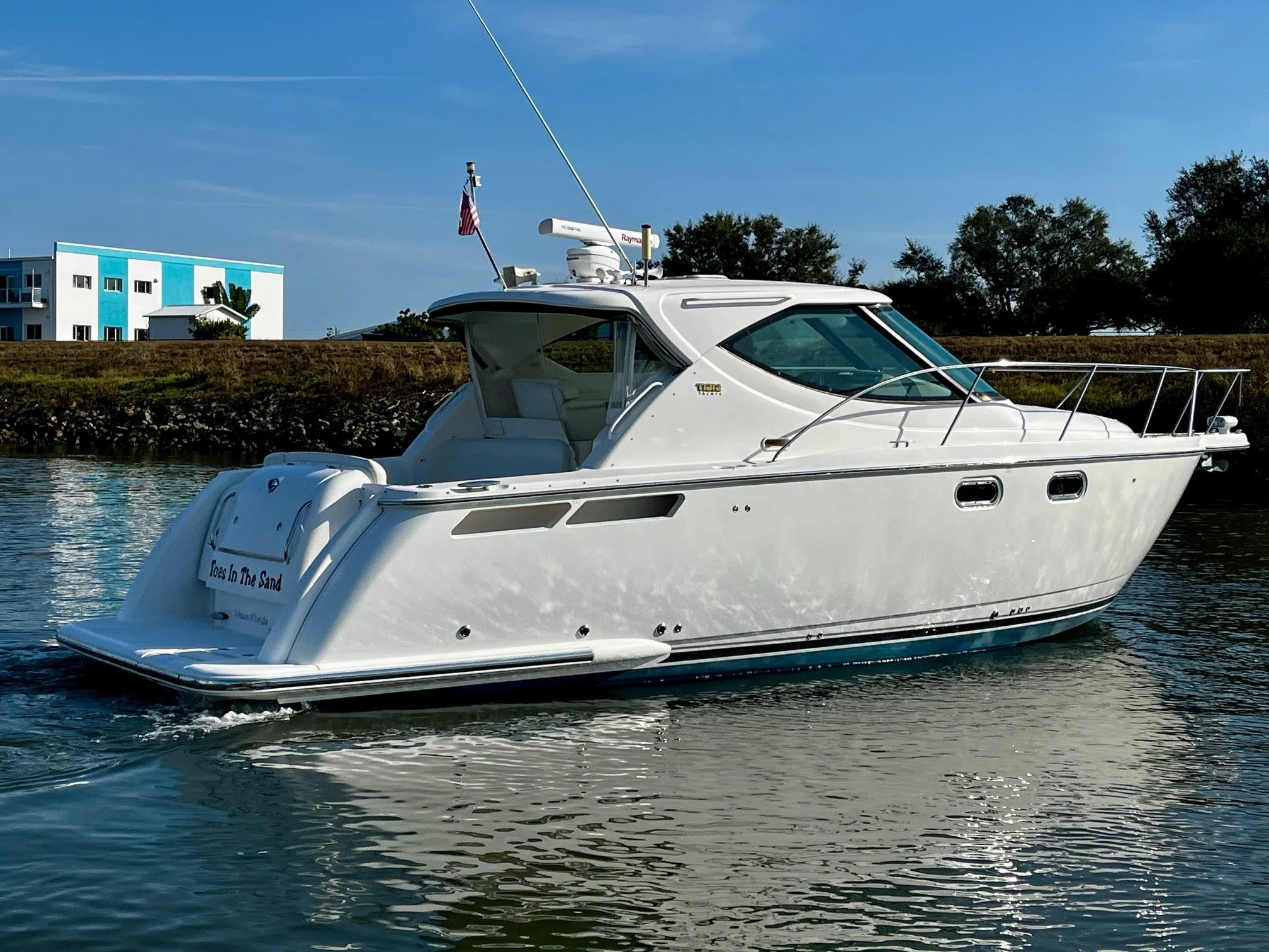 2011 Tiara Yachts SOVRAN Image Thumbnail #8