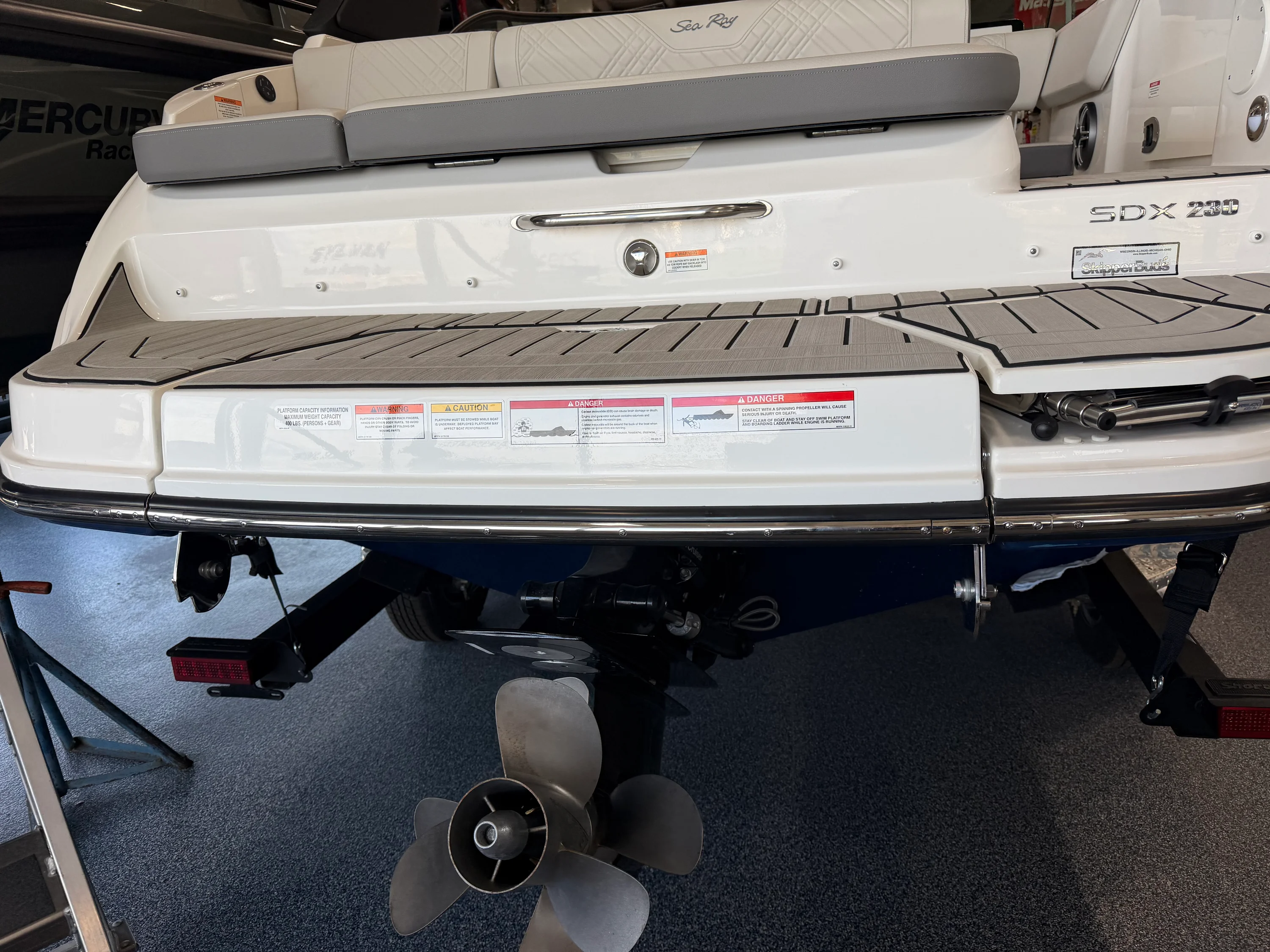 2026 Sea Ray SDX 230 Image Thumbnail #17