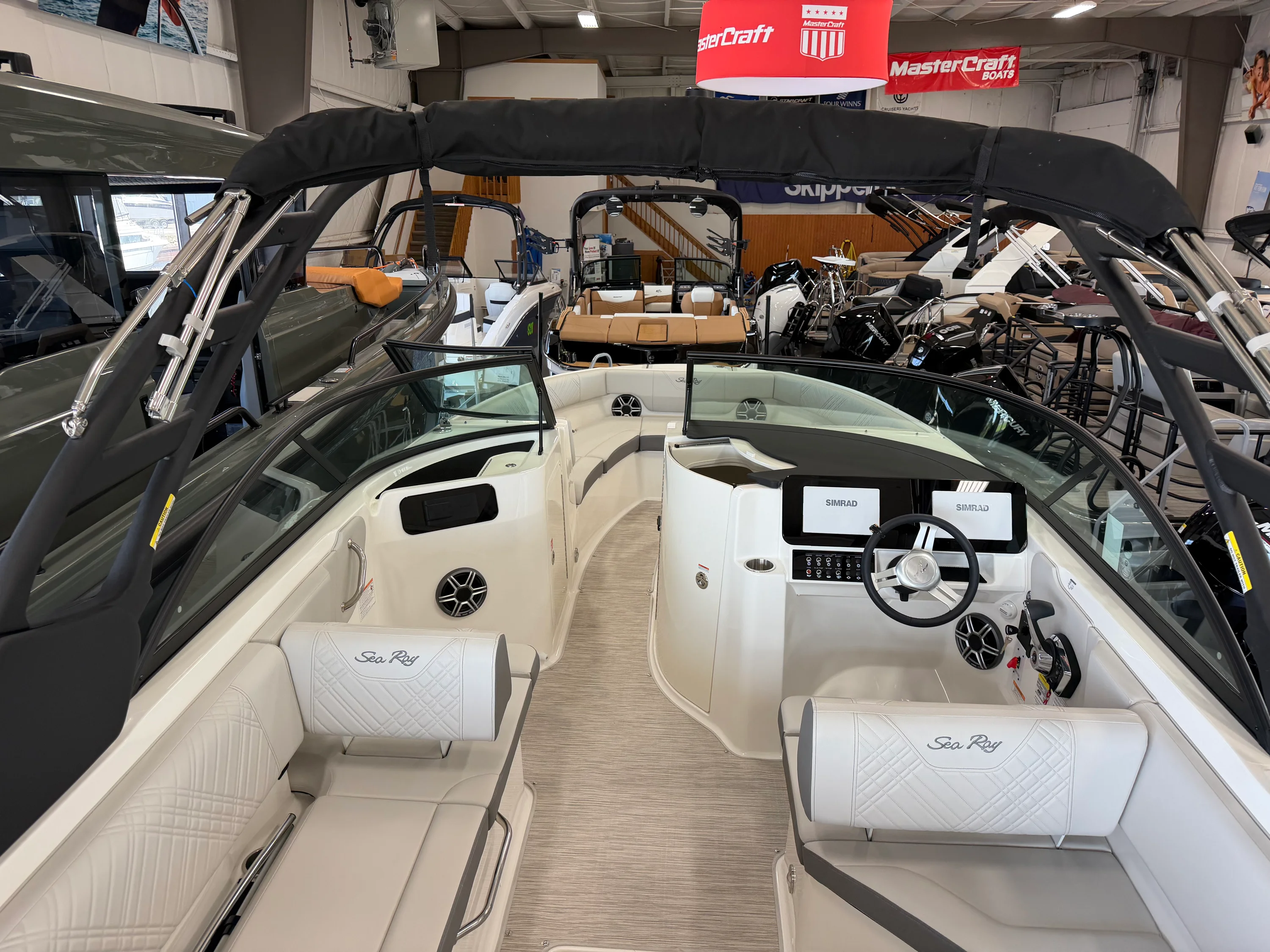 2026 Sea Ray SDX 230 Image Thumbnail #0