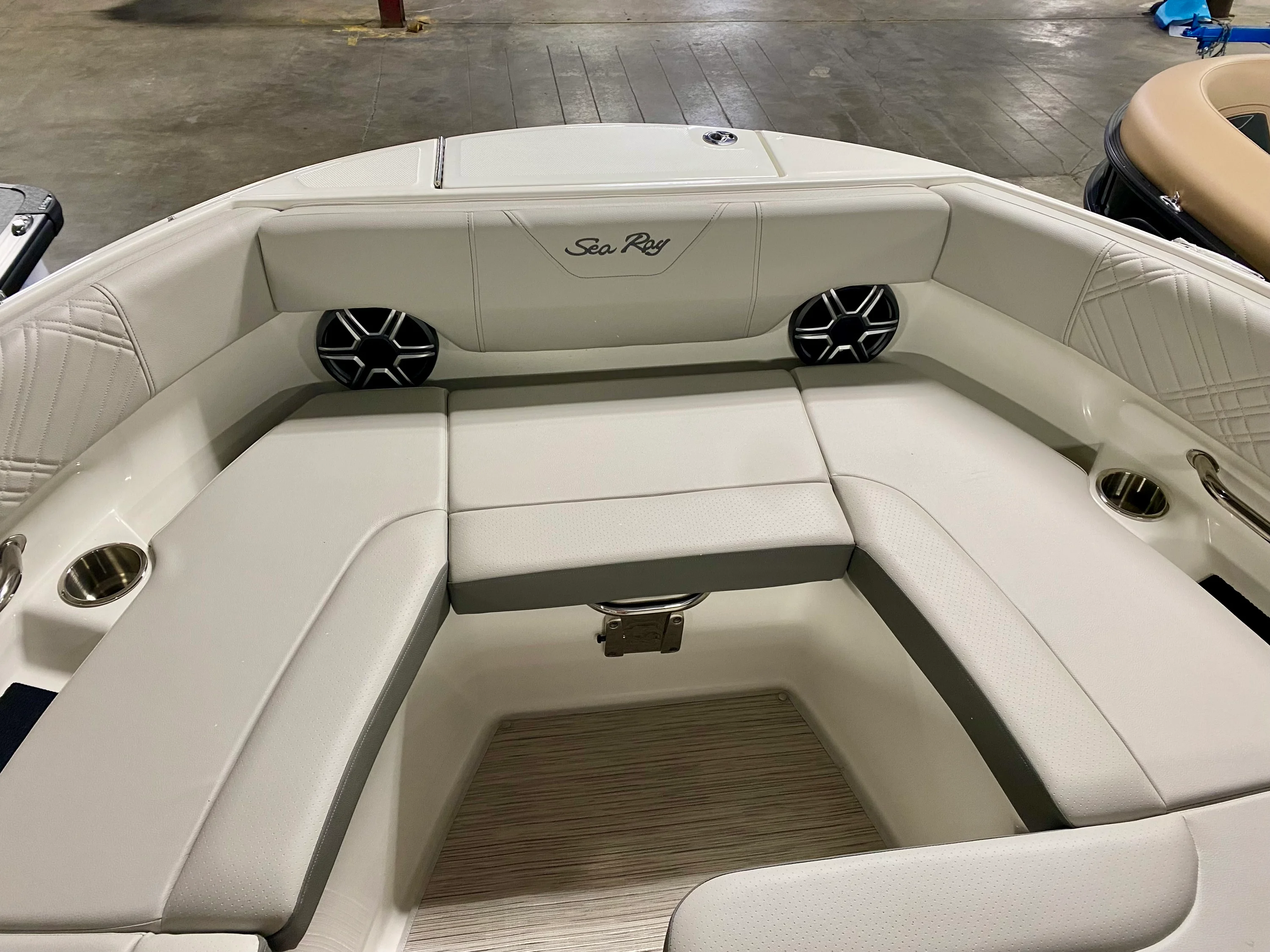 2026 Sea Ray SDX 230 Image Thumbnail #19
