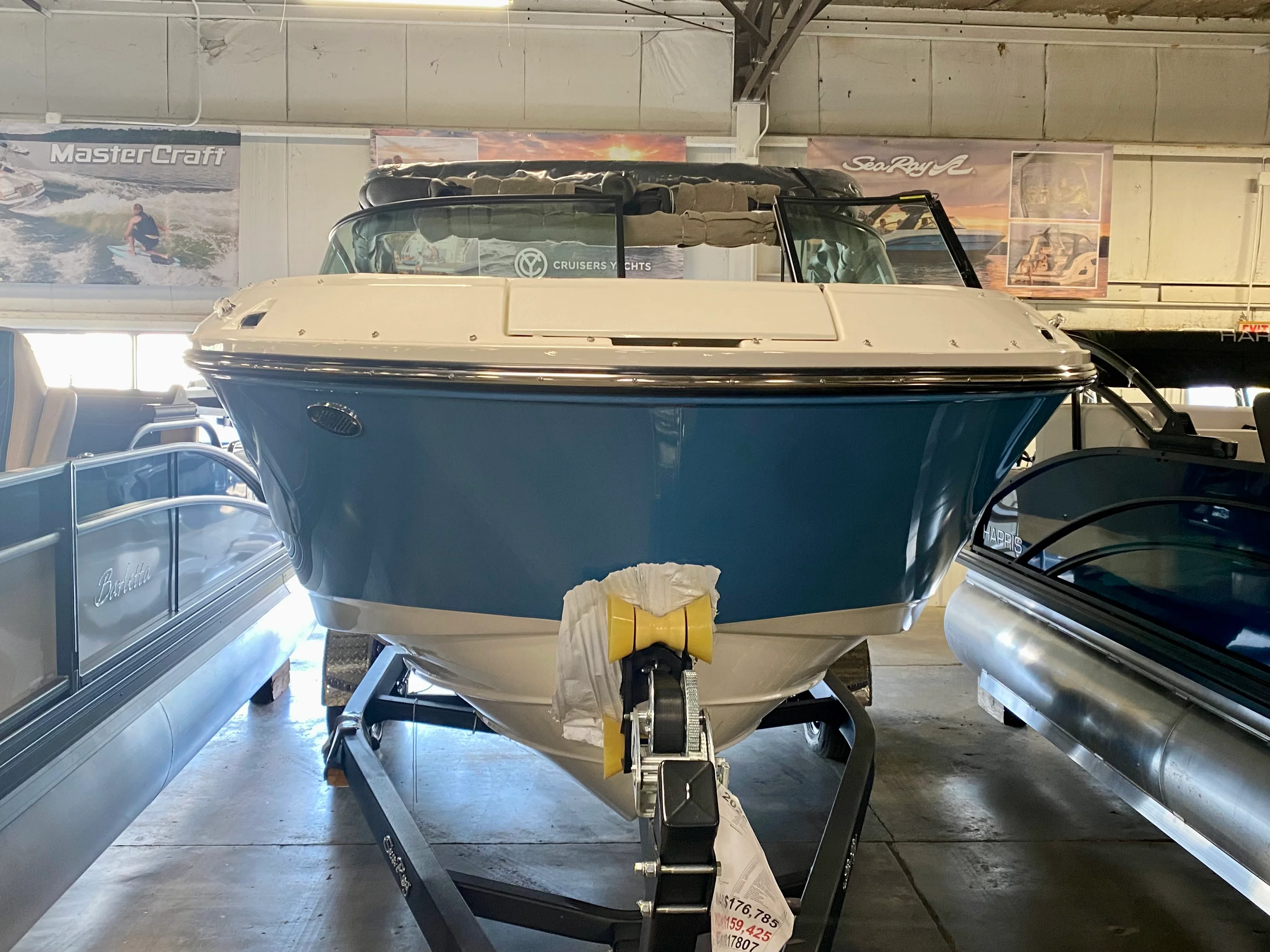 2026 Sea Ray SDX 230 Image Thumbnail #0