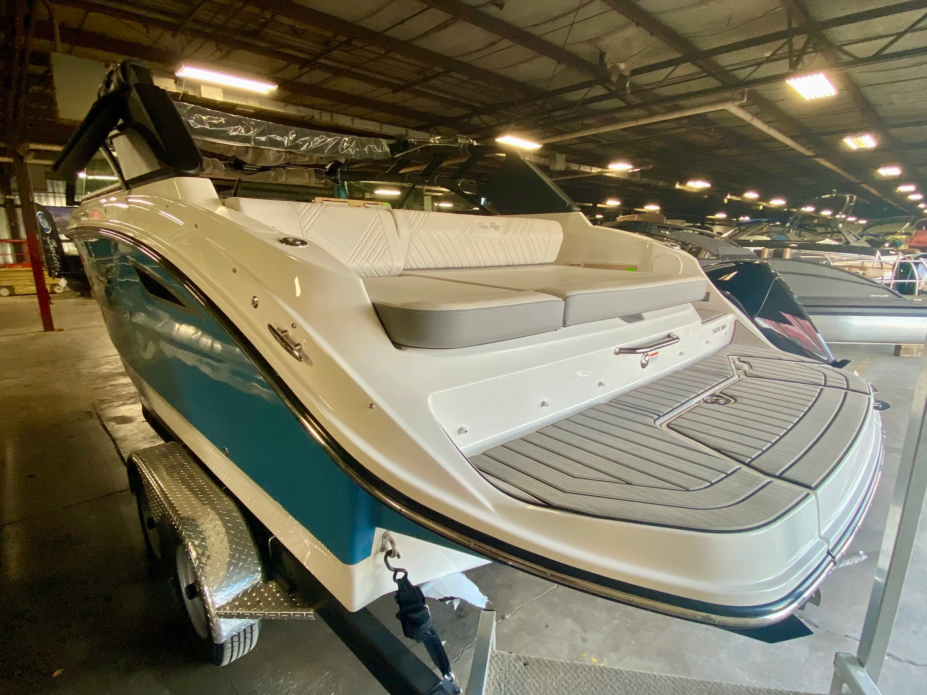2026 Sea Ray SDX 230 Image Thumbnail #9