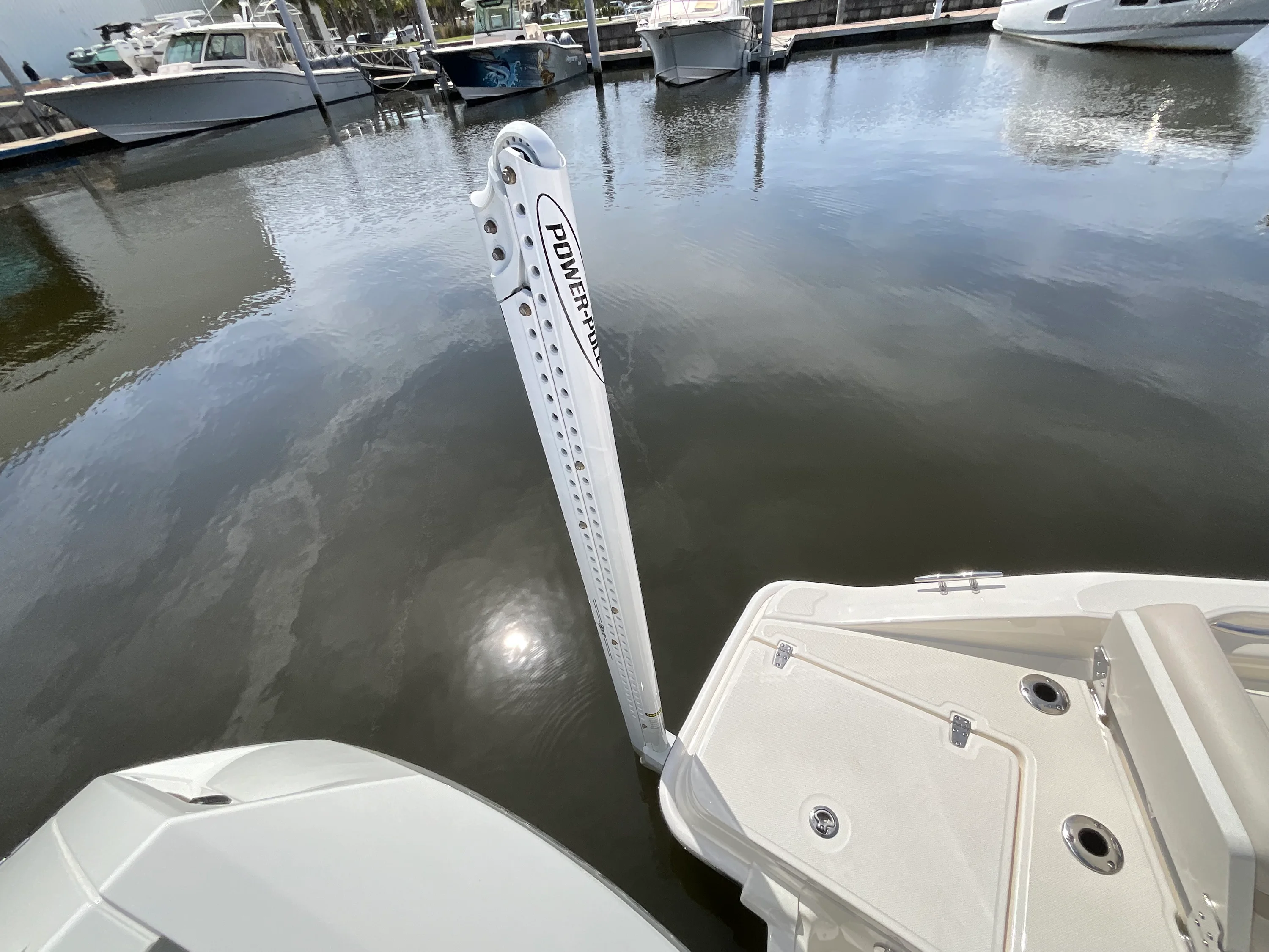 2026 Boston Whaler 250 Dauntless Image Thumbnail #12