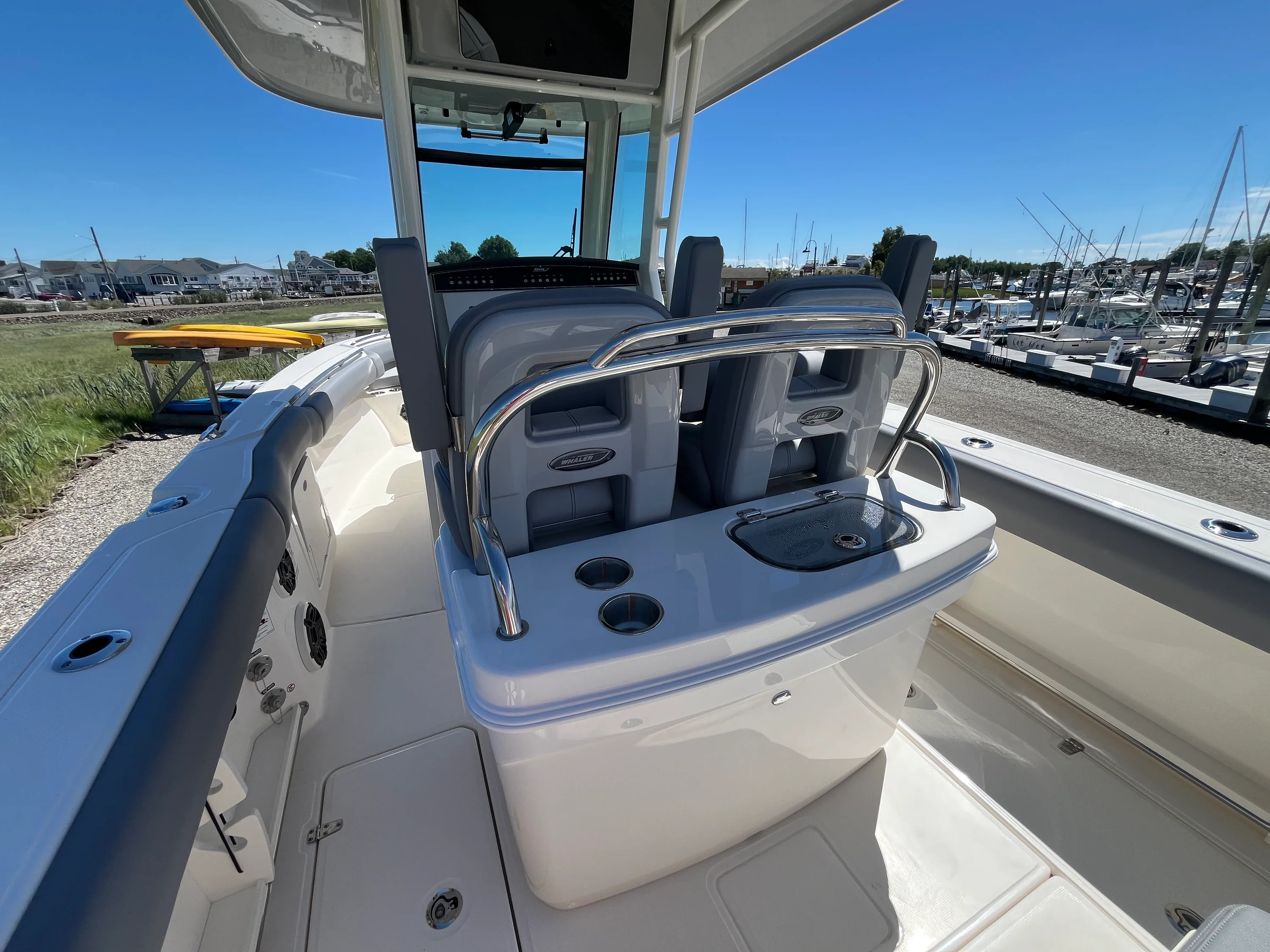 2026 Boston Whaler 250 Outrage Image Thumbnail #4