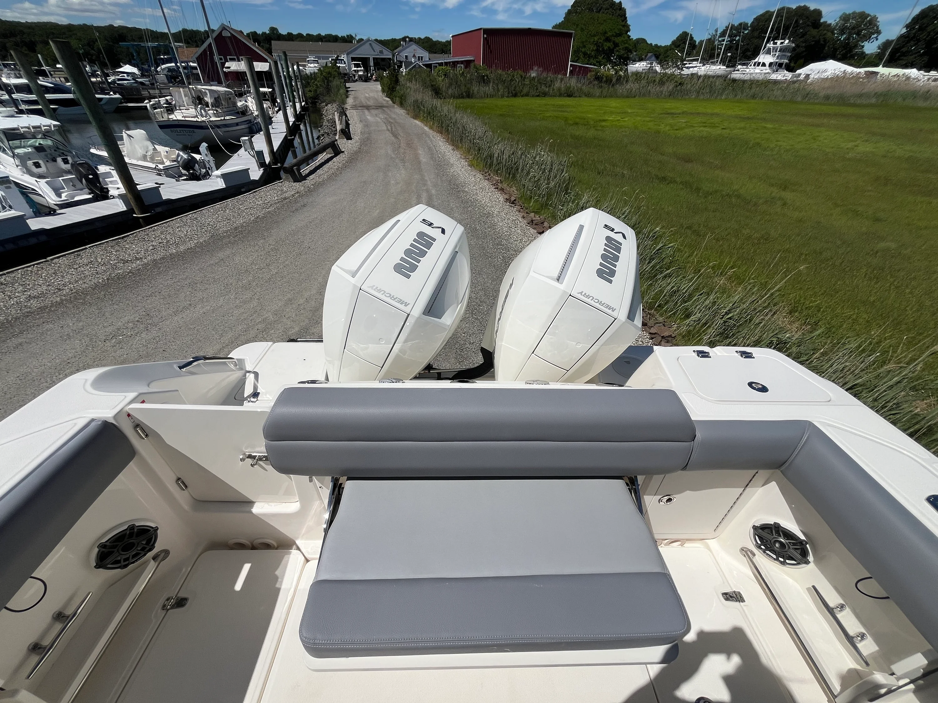 2026 Boston Whaler 250 Outrage Image Thumbnail #2
