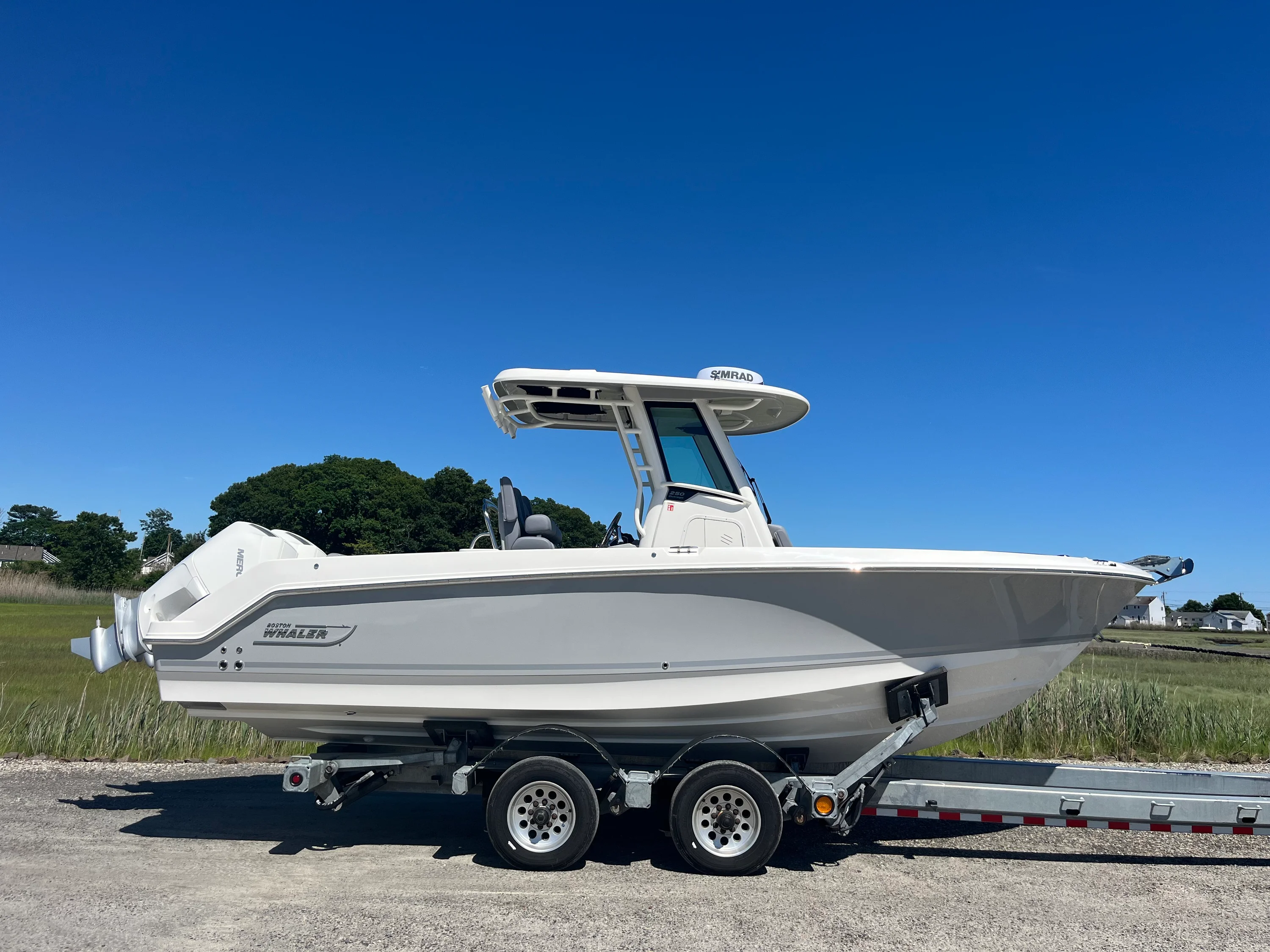 2026 Boston Whaler 250 Outrage Image Thumbnail #25