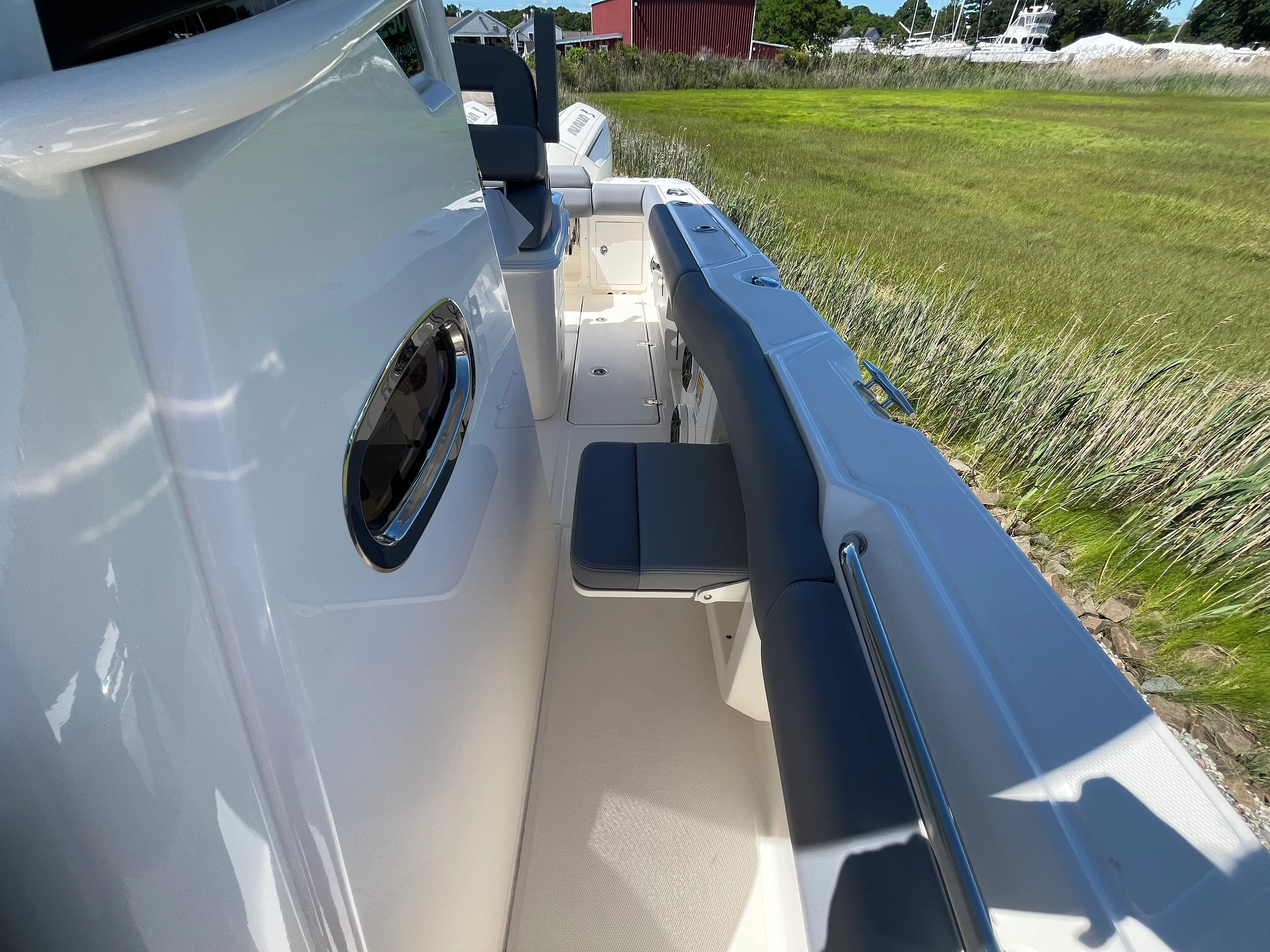 2026 Boston Whaler 250 Outrage Image Thumbnail #12