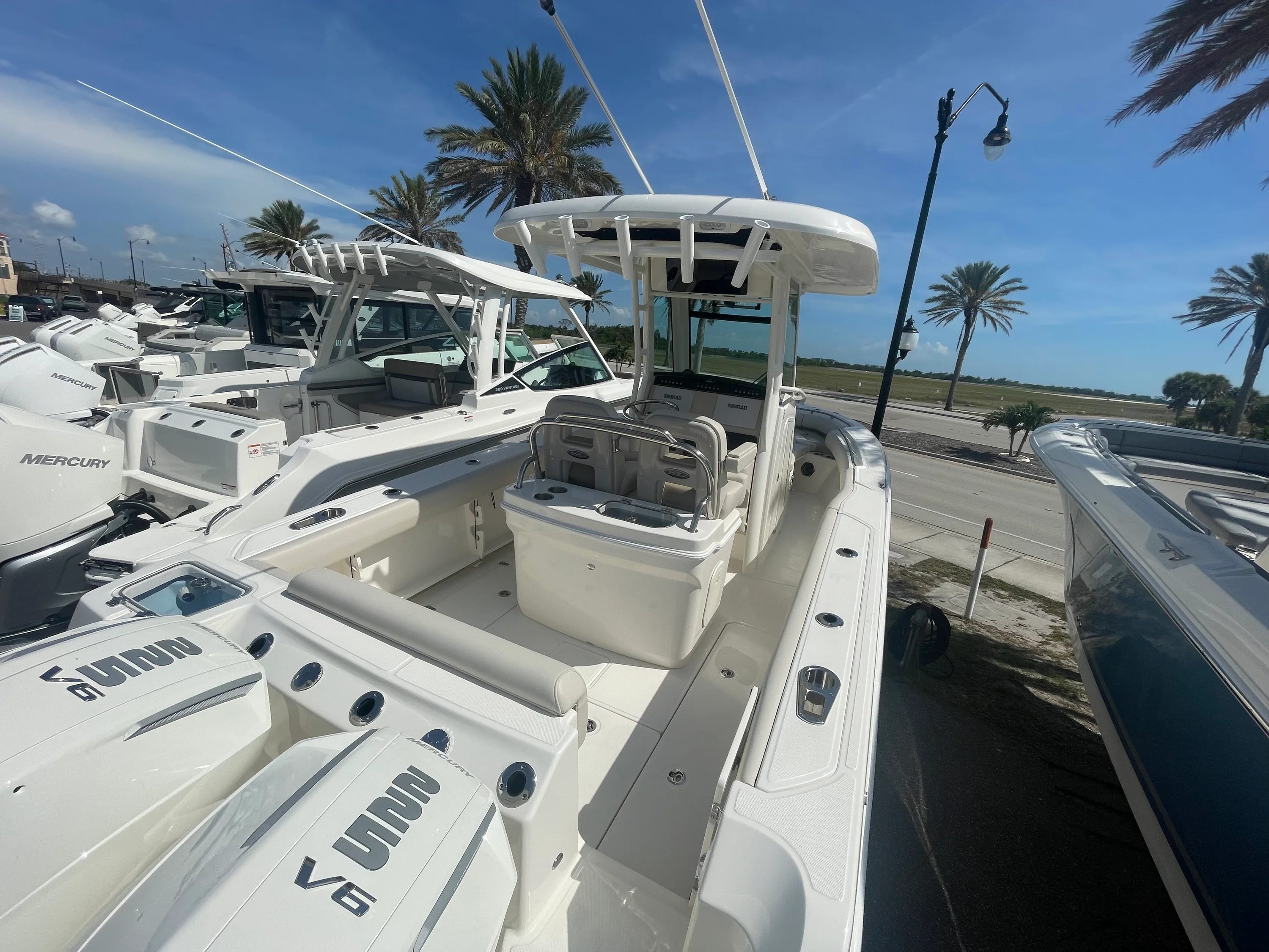 2026 Boston Whaler 250 Outrage Image Thumbnail #4