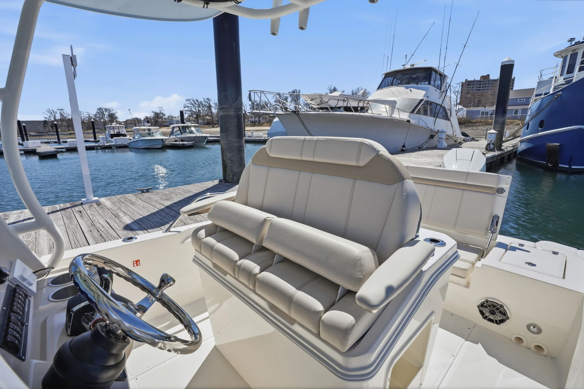 2026 Boston Whaler 280 Dauntless Image Thumbnail #13