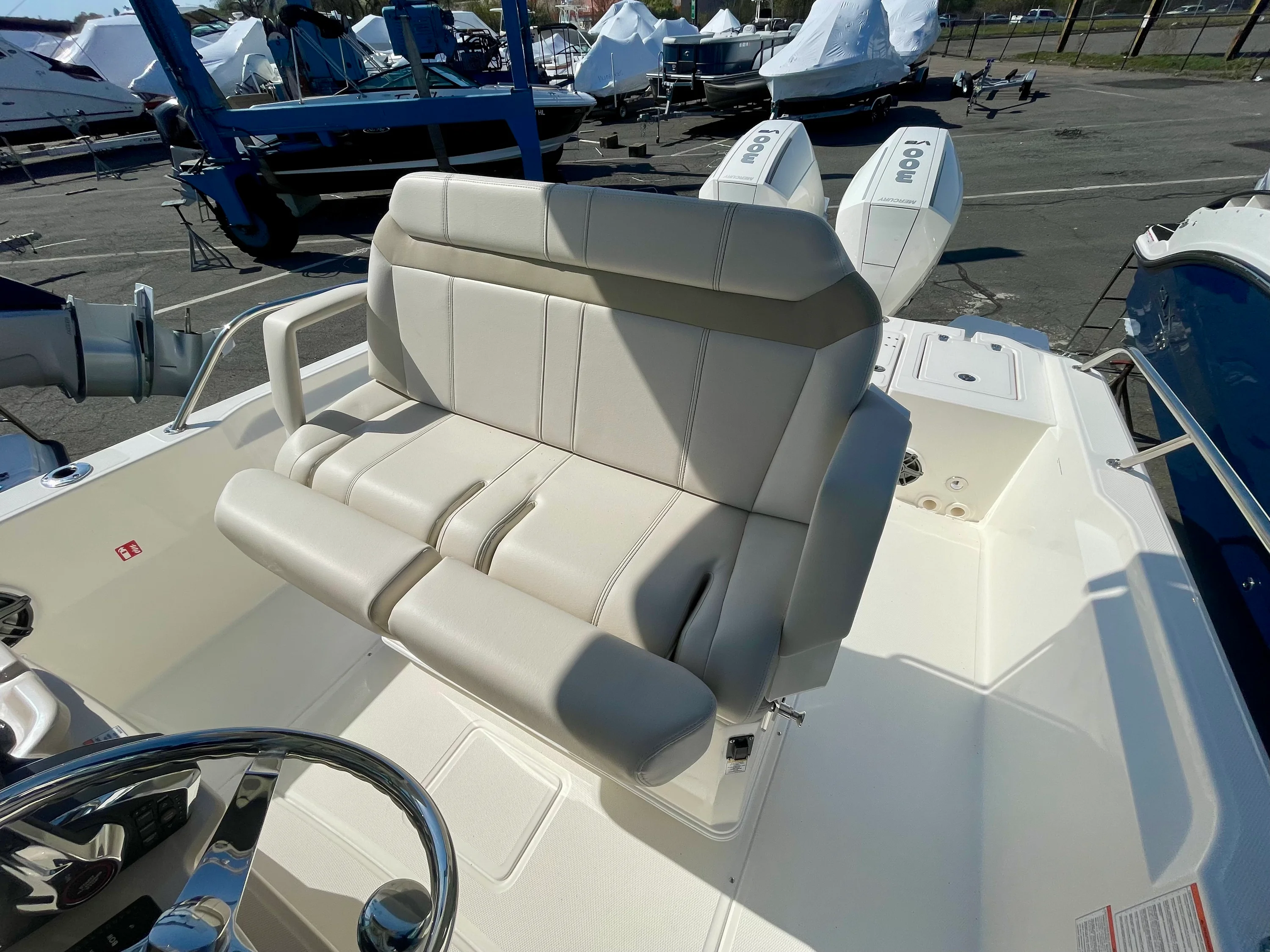 2026 Boston Whaler 280 Dauntless Image Thumbnail #9