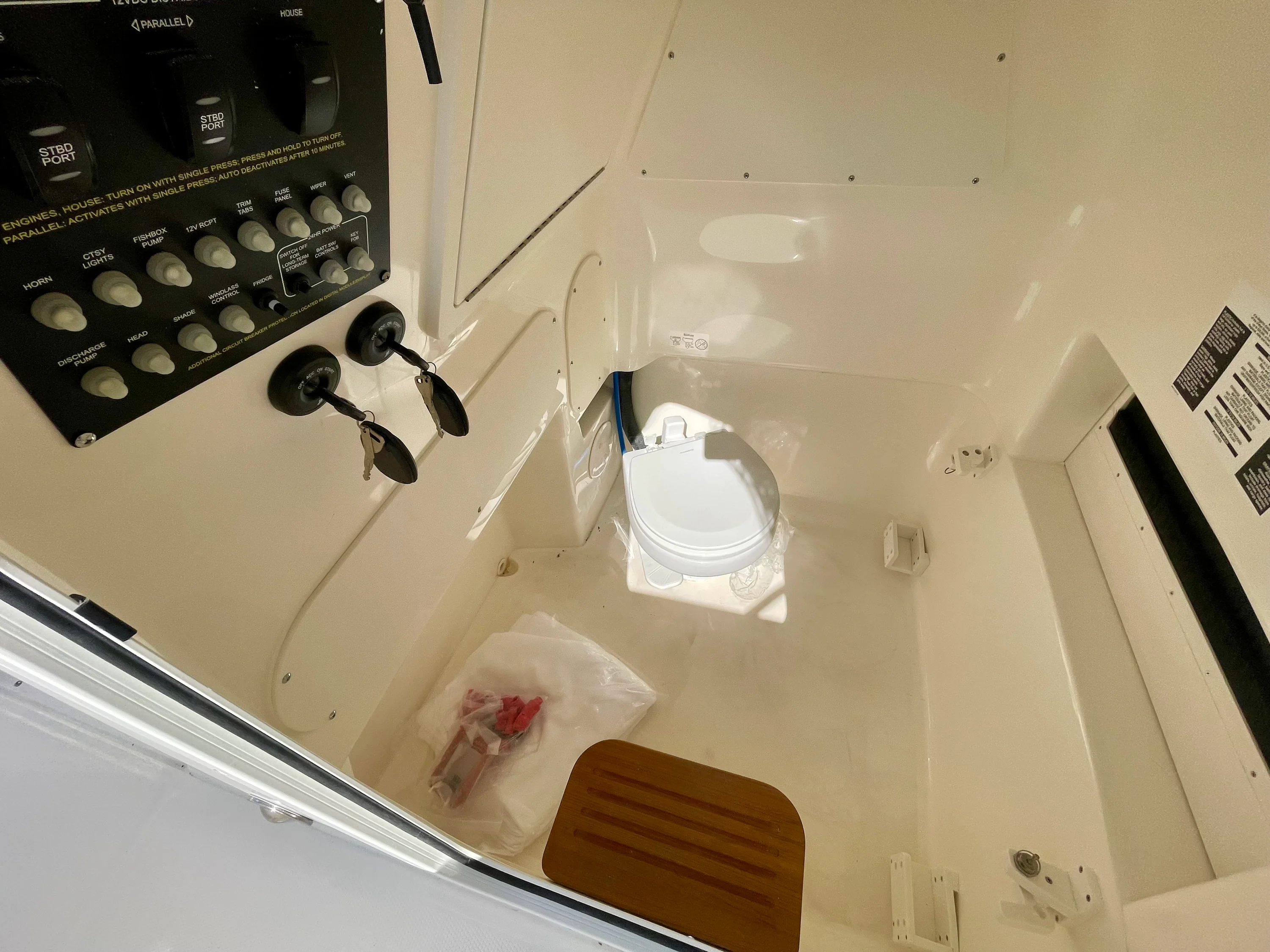 2026 Boston Whaler 280 Dauntless Image Thumbnail #13
