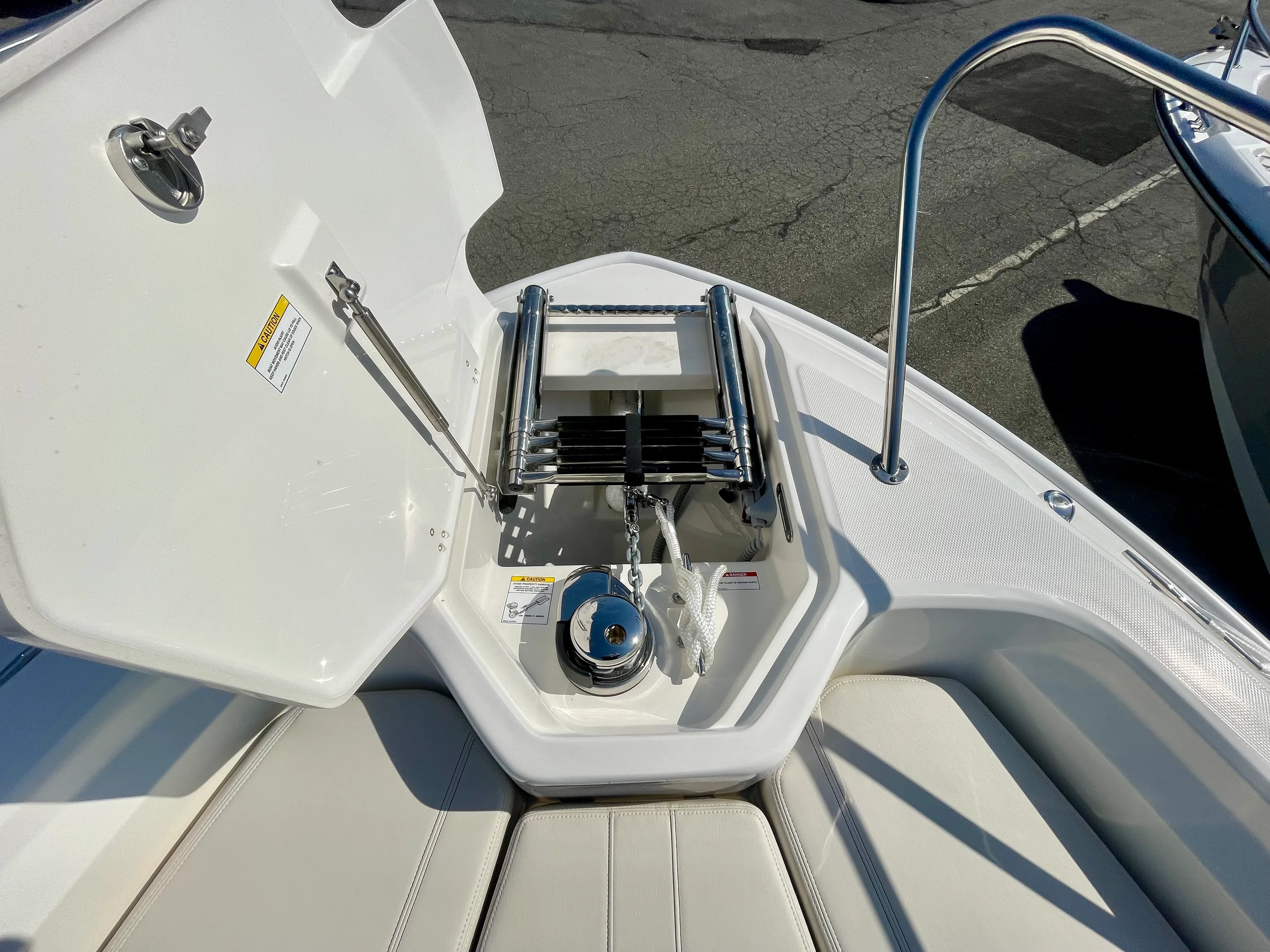 2026 Boston Whaler 280 Dauntless Image Thumbnail #21