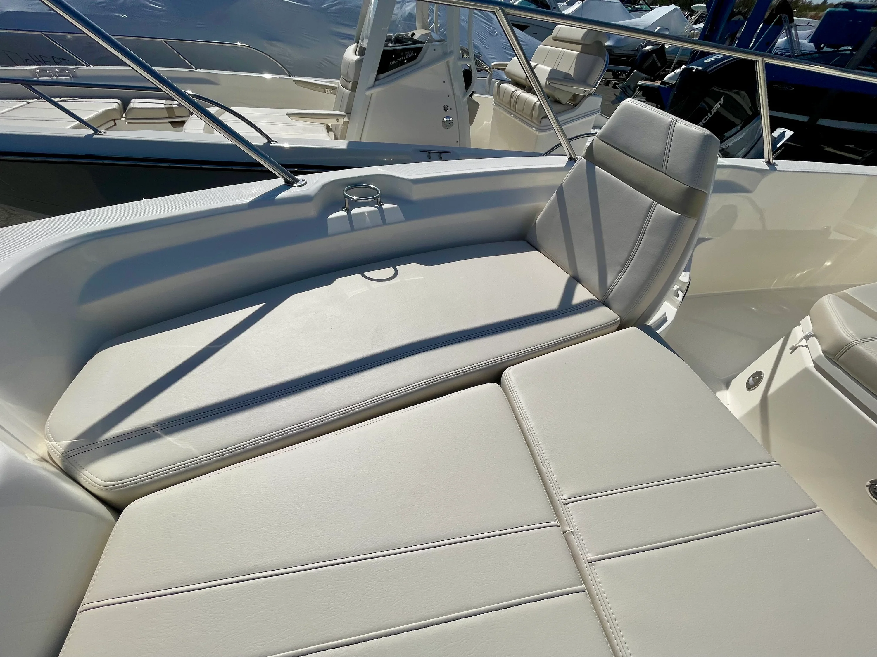 2026 Boston Whaler 280 Dauntless Image Thumbnail #19