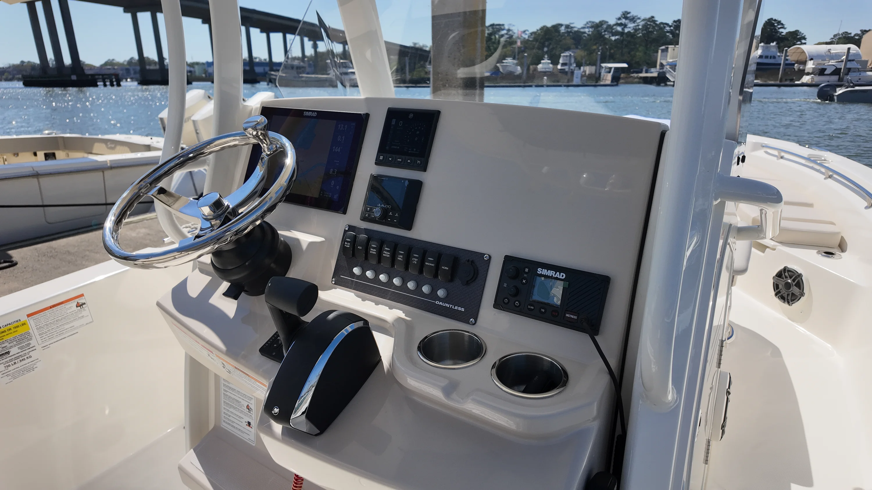 2026 Boston Whaler 250 Dauntless Image Thumbnail #13