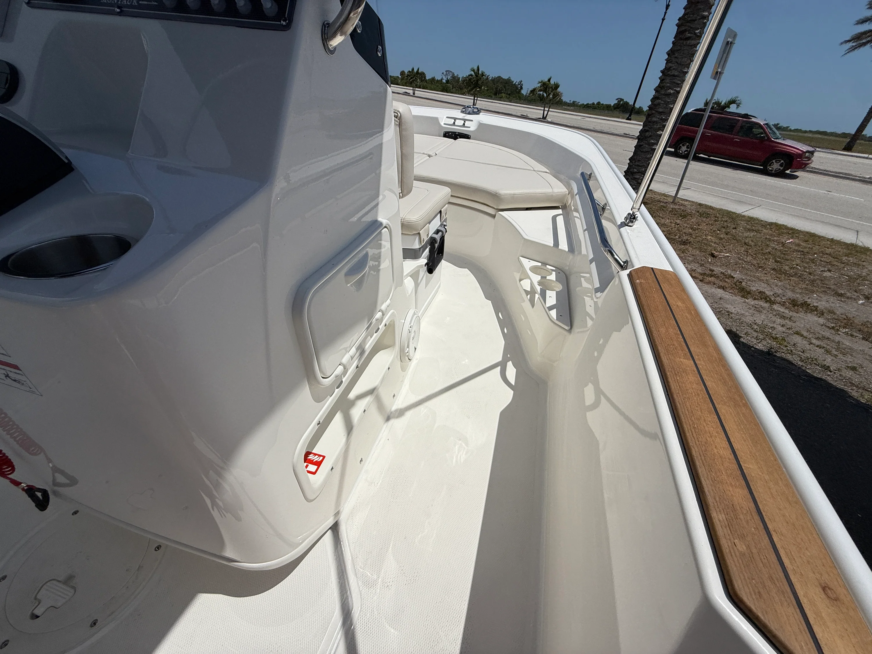 2026 Boston Whaler 170 Montauk Image Thumbnail #6