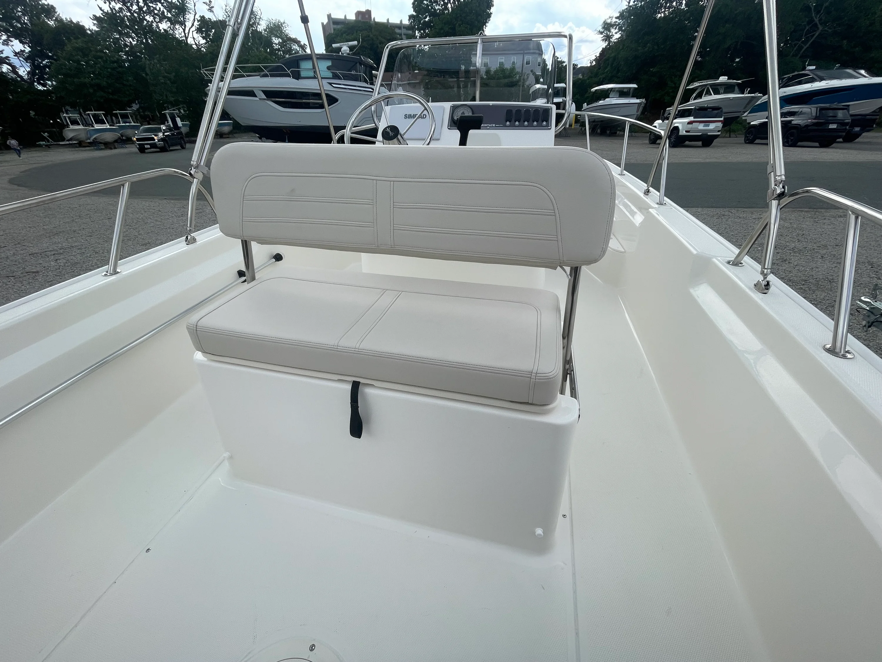 2026 Boston Whaler 170 Montauk Image Thumbnail #3
