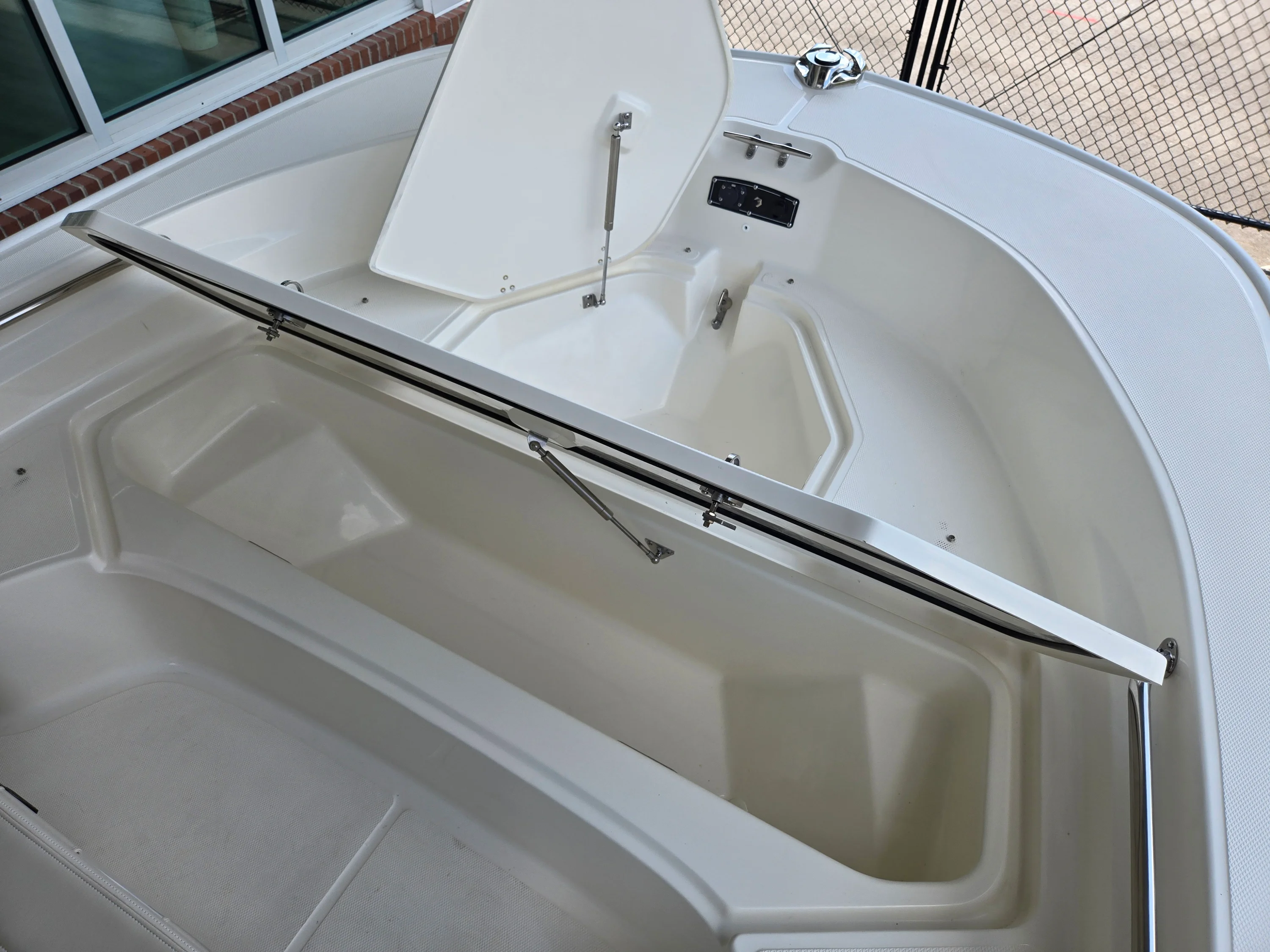 2026 Boston Whaler 190 Montauk Image Thumbnail #12