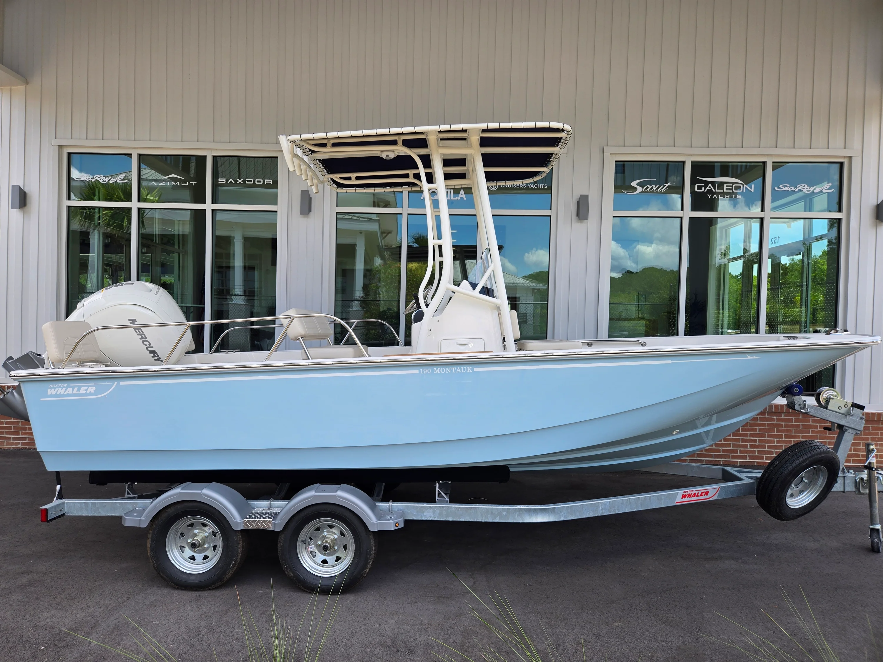 2026 Boston Whaler 190 Montauk Image Thumbnail #0