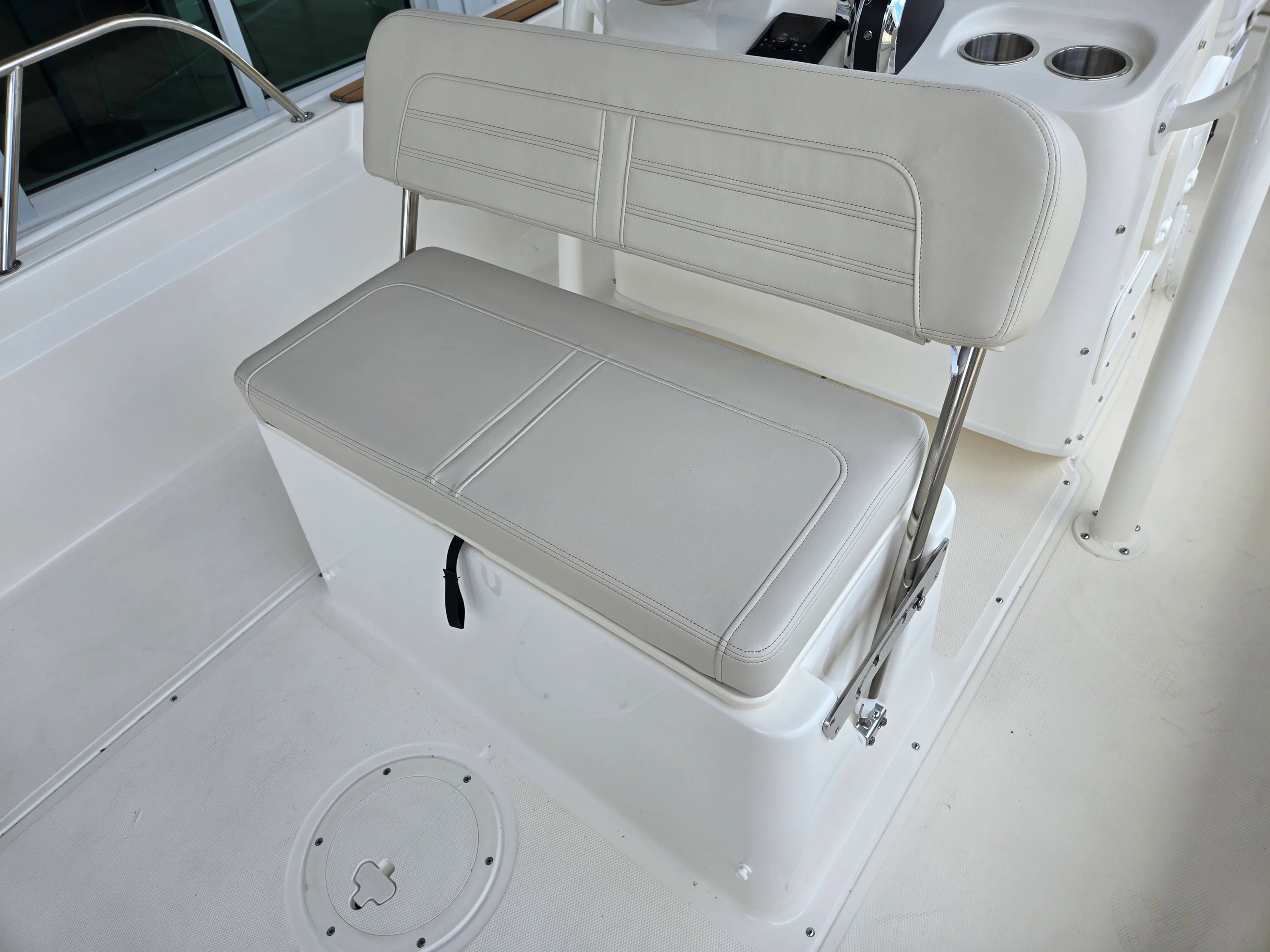 2026 Boston Whaler 190 Montauk Image Thumbnail #5