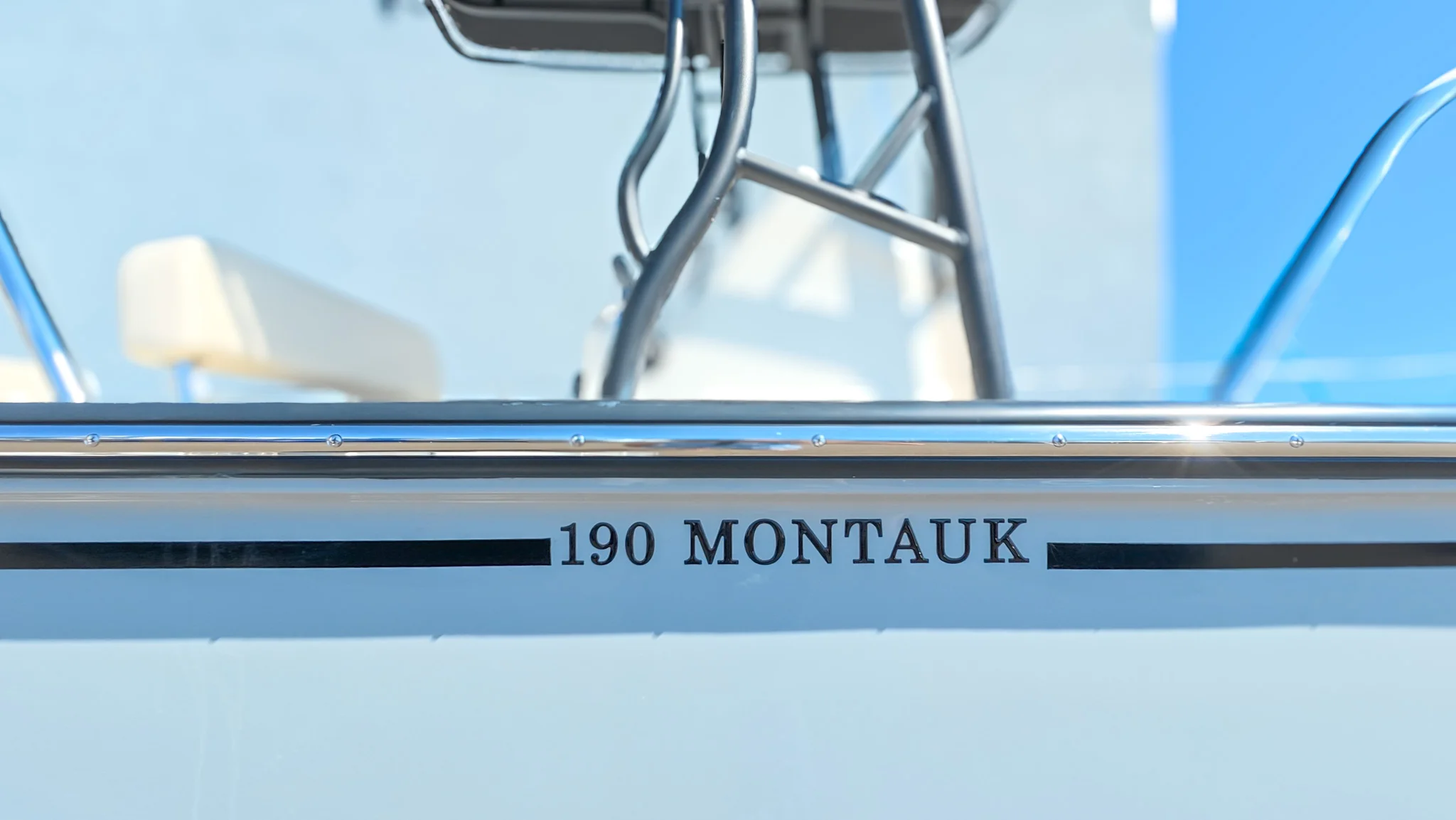 2026 Boston Whaler 190 Montauk Image Thumbnail #4