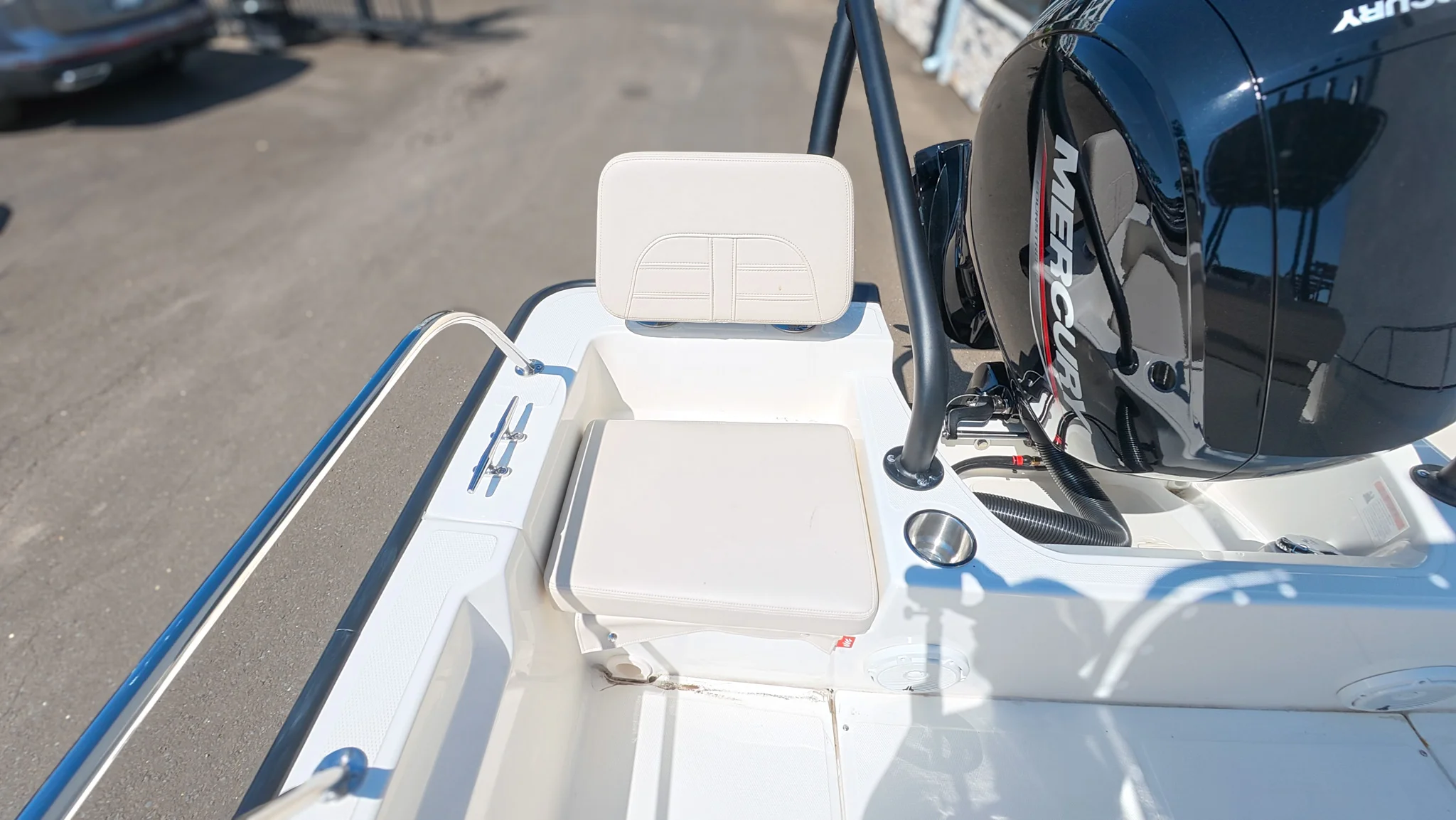 2026 Boston Whaler 190 Montauk Image Thumbnail #14