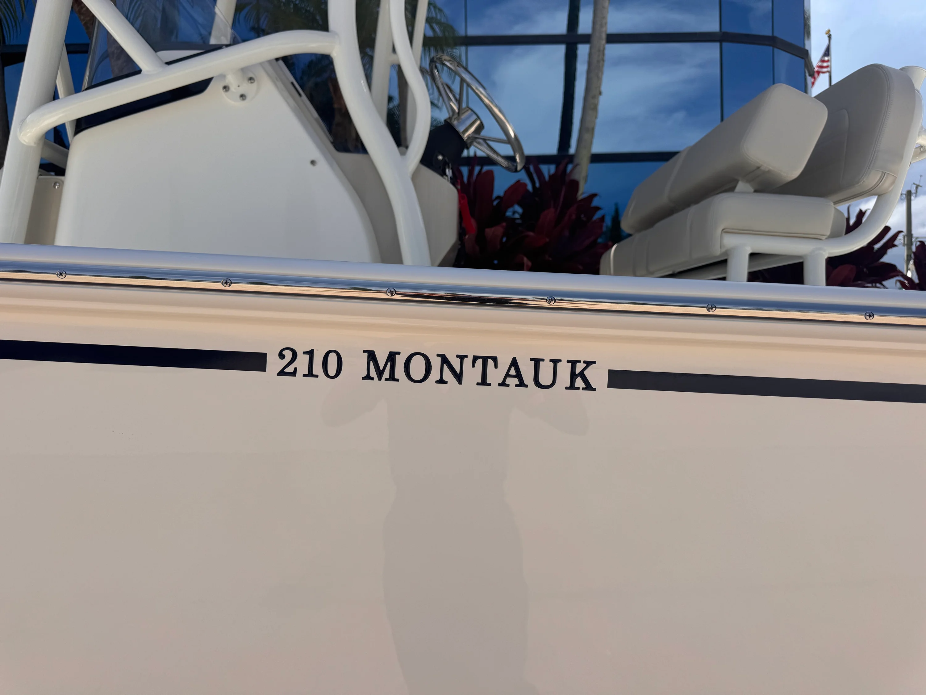 2026 Boston Whaler 210 Montauk Image Thumbnail #10