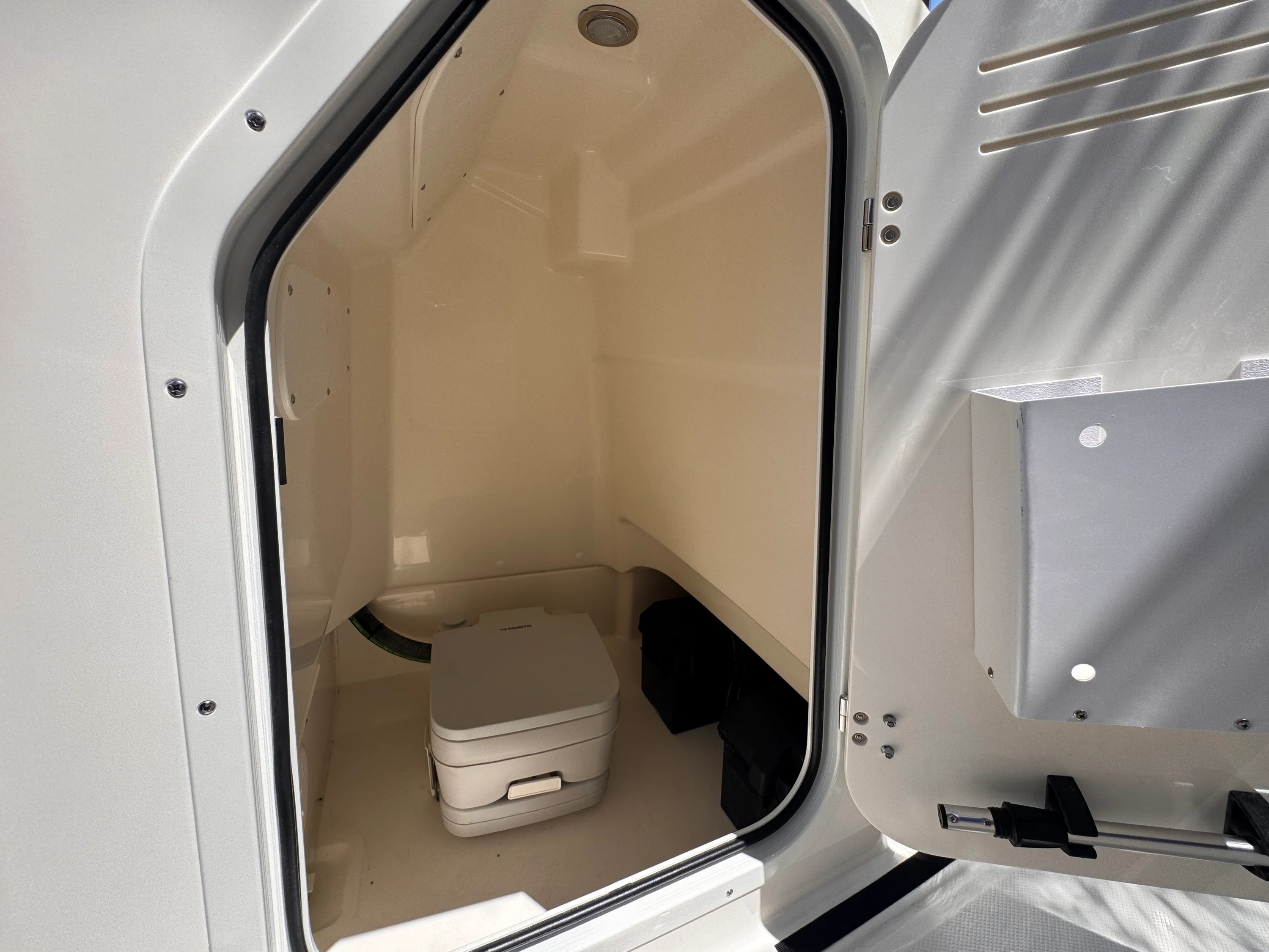 2026 Boston Whaler 210 Montauk Image Thumbnail #26